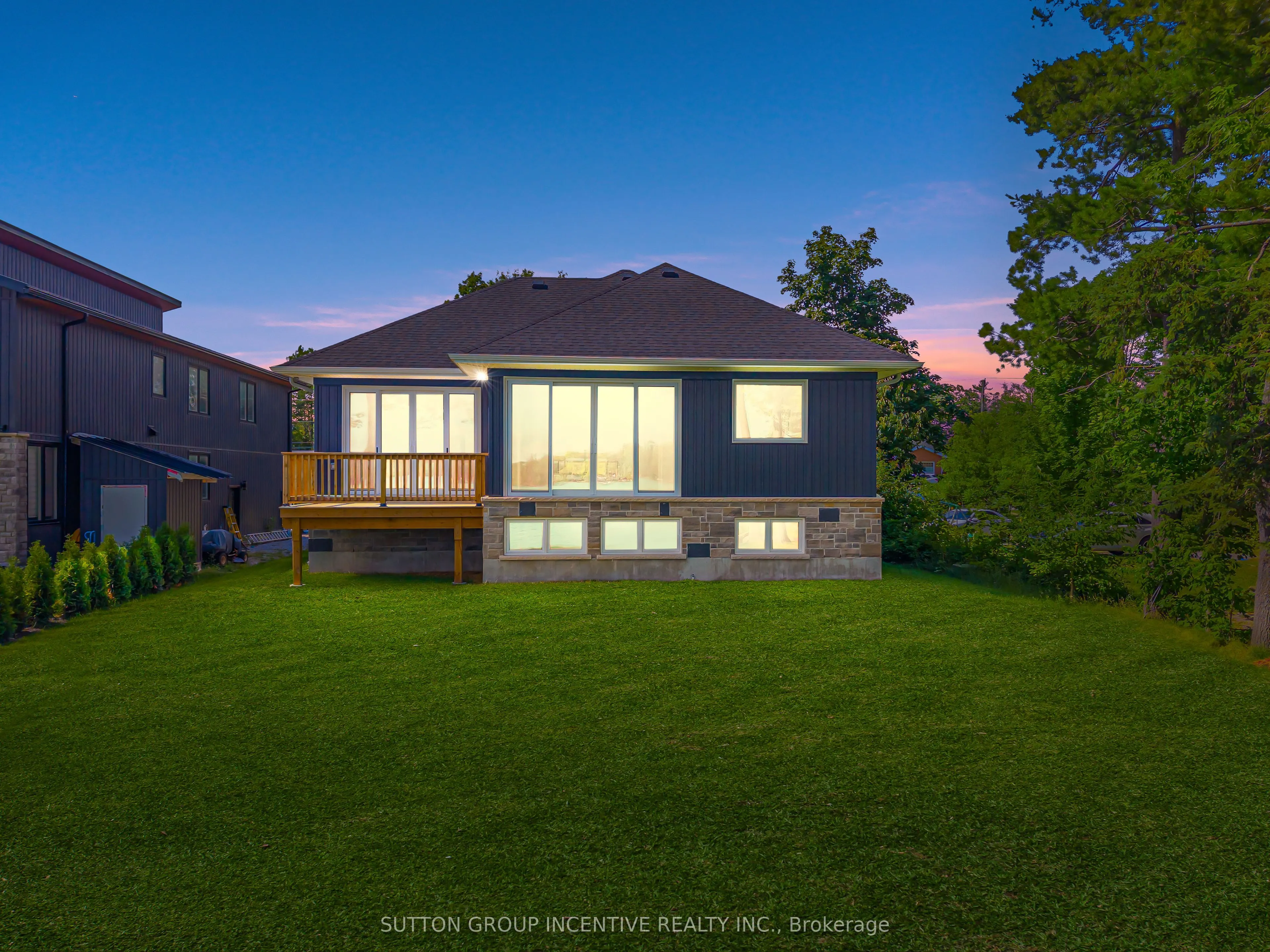 3331 Lake St George Boulevard