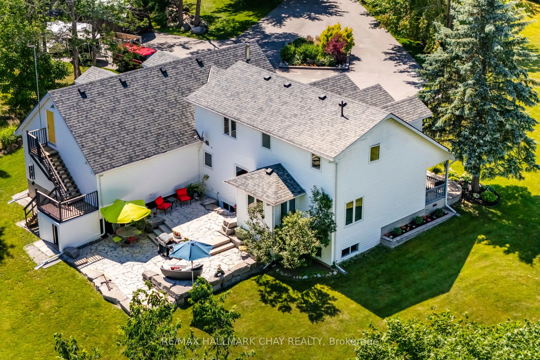 403 Moonstone Road E