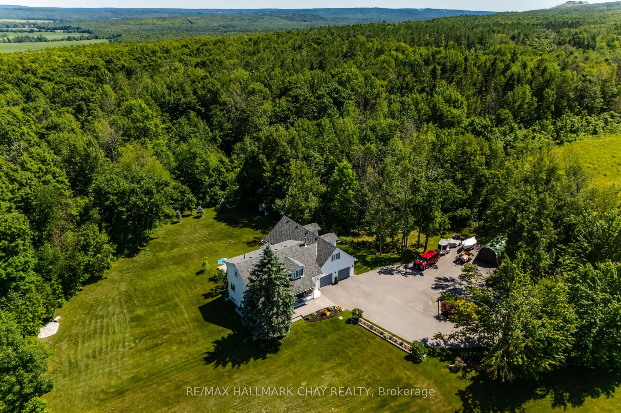 403 Moonstone Road E