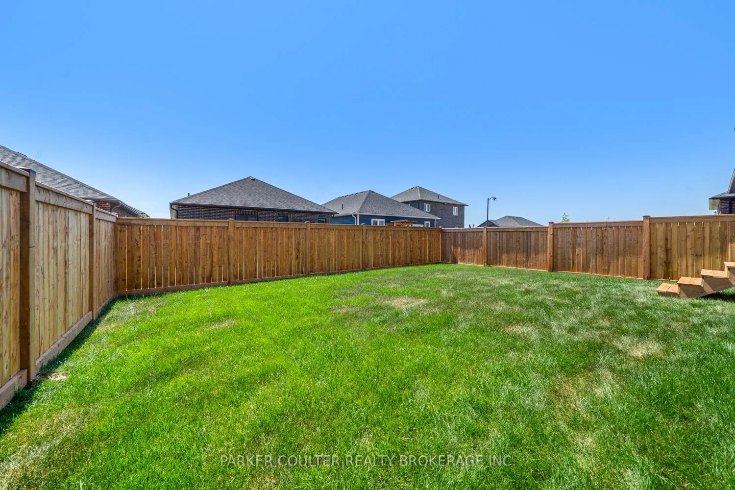 127 Ritchie Crescent