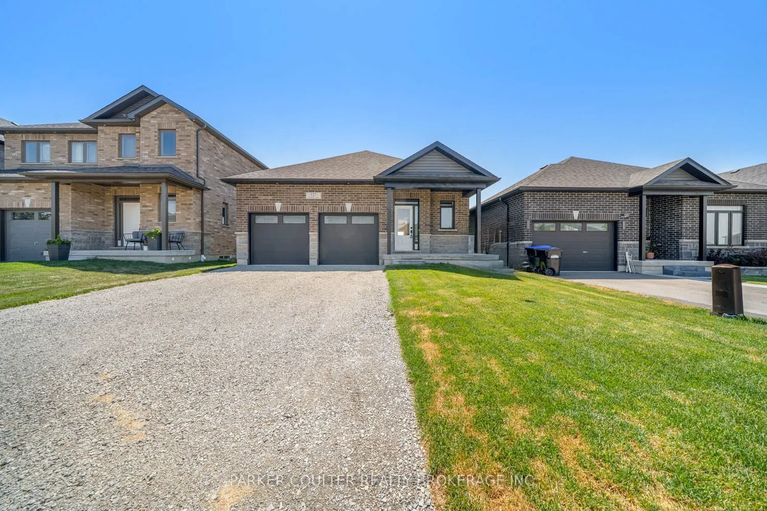 127 Ritchie Crescent