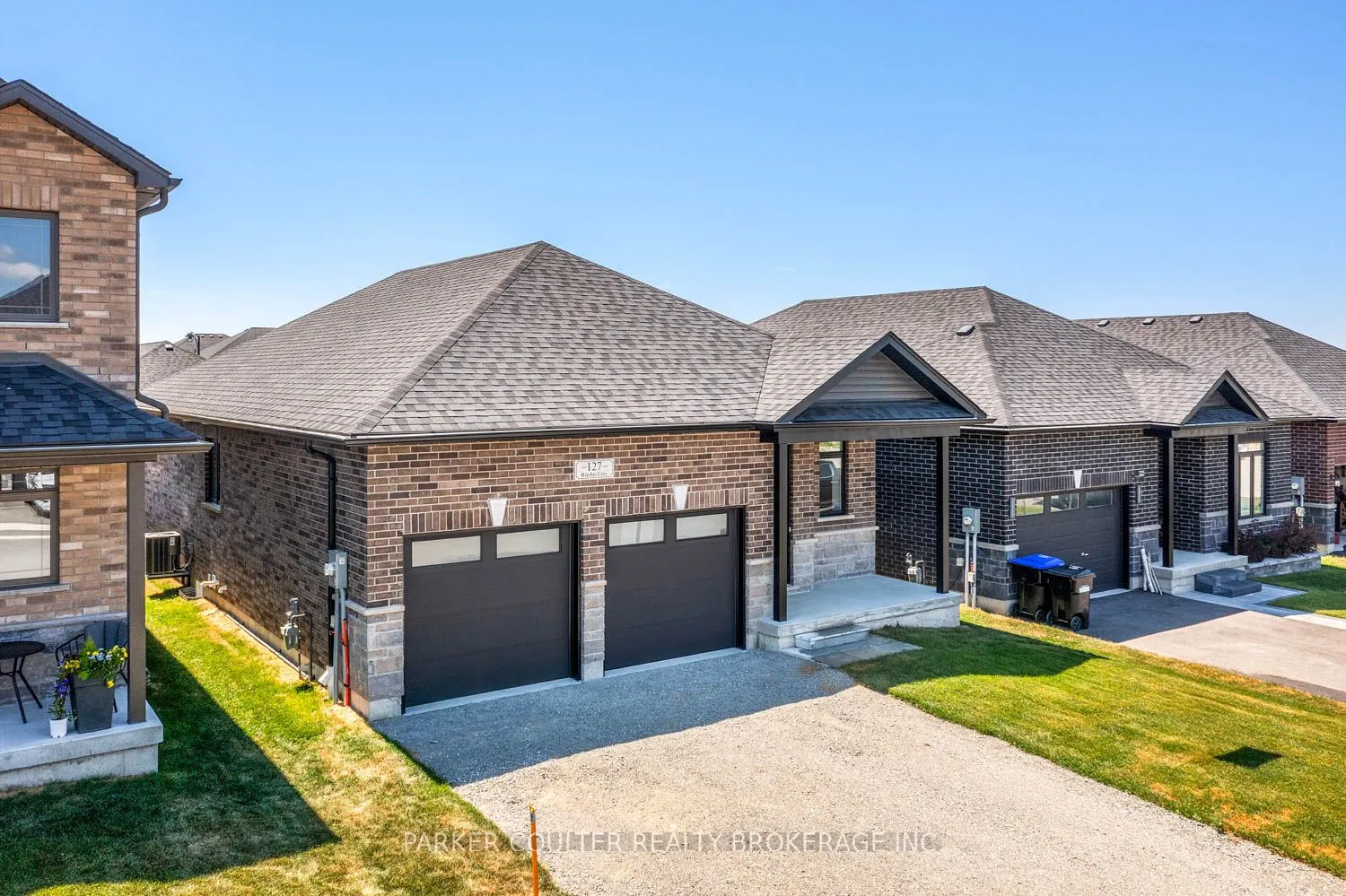 127 Ritchie Crescent