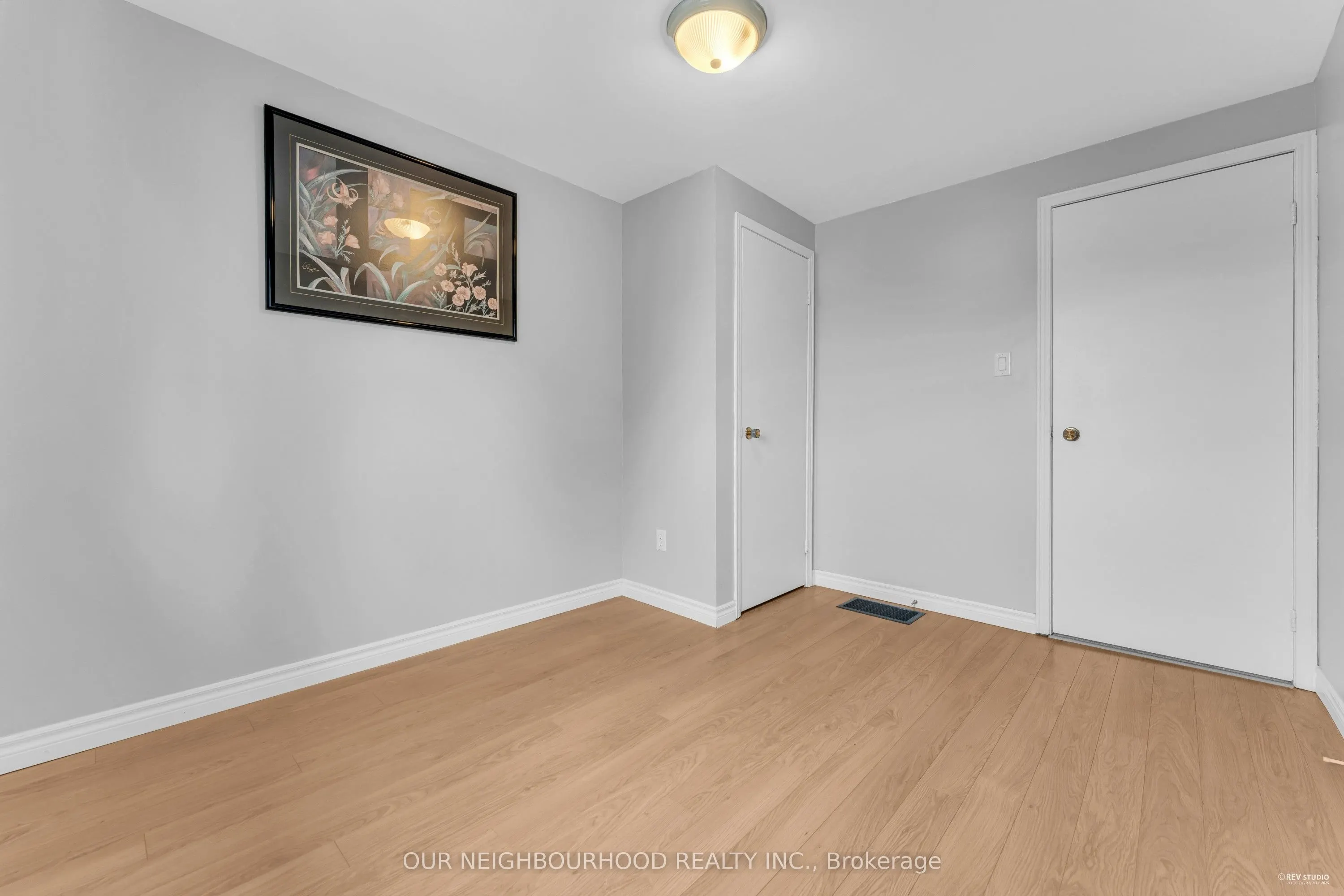 89 Chaucer Crescent