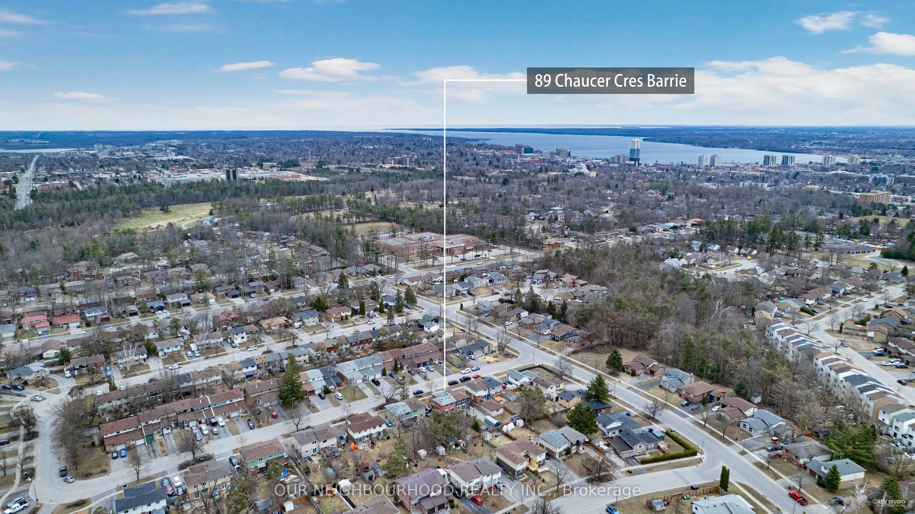 89 Chaucer Crescent