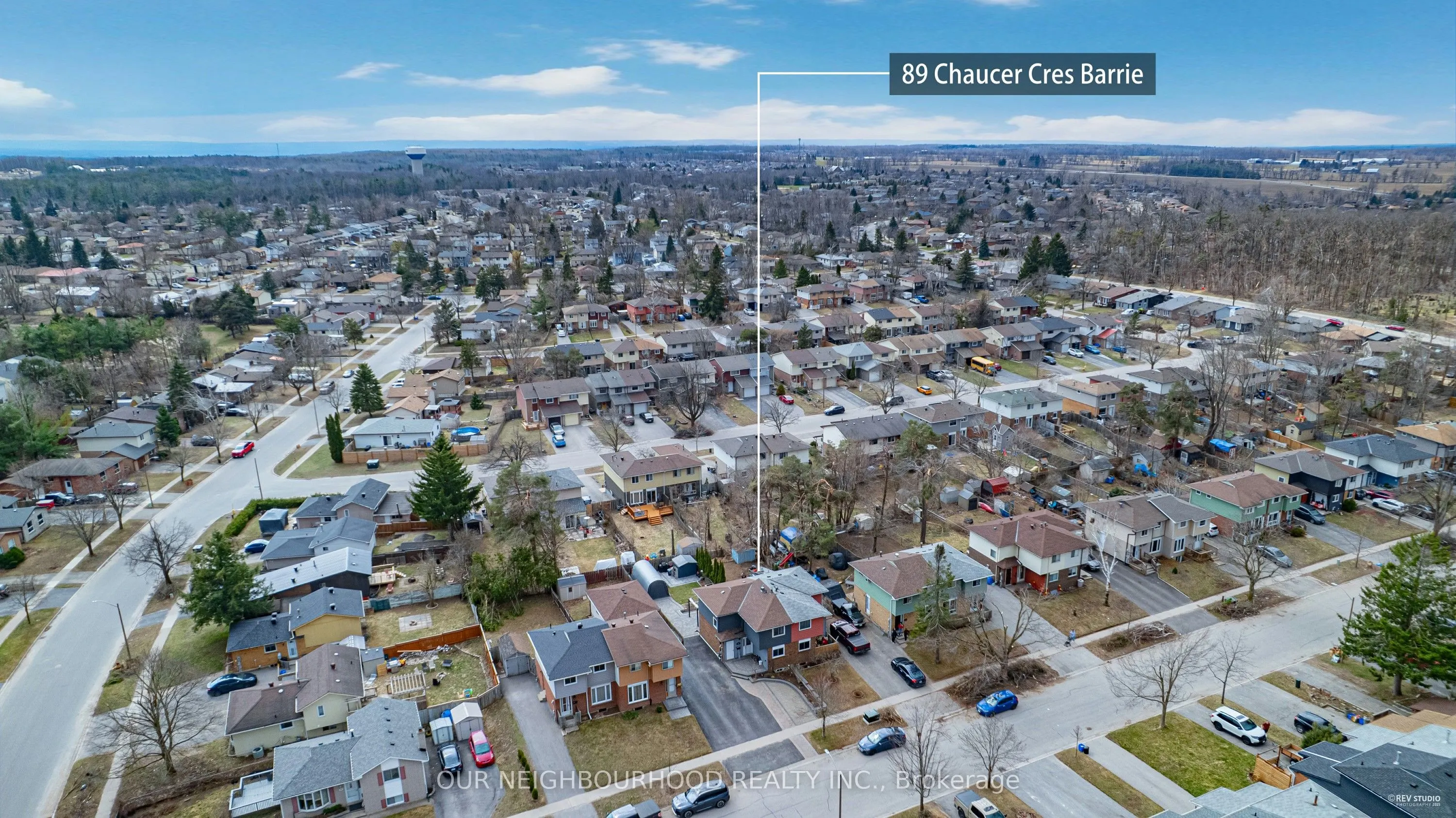 89 Chaucer Crescent