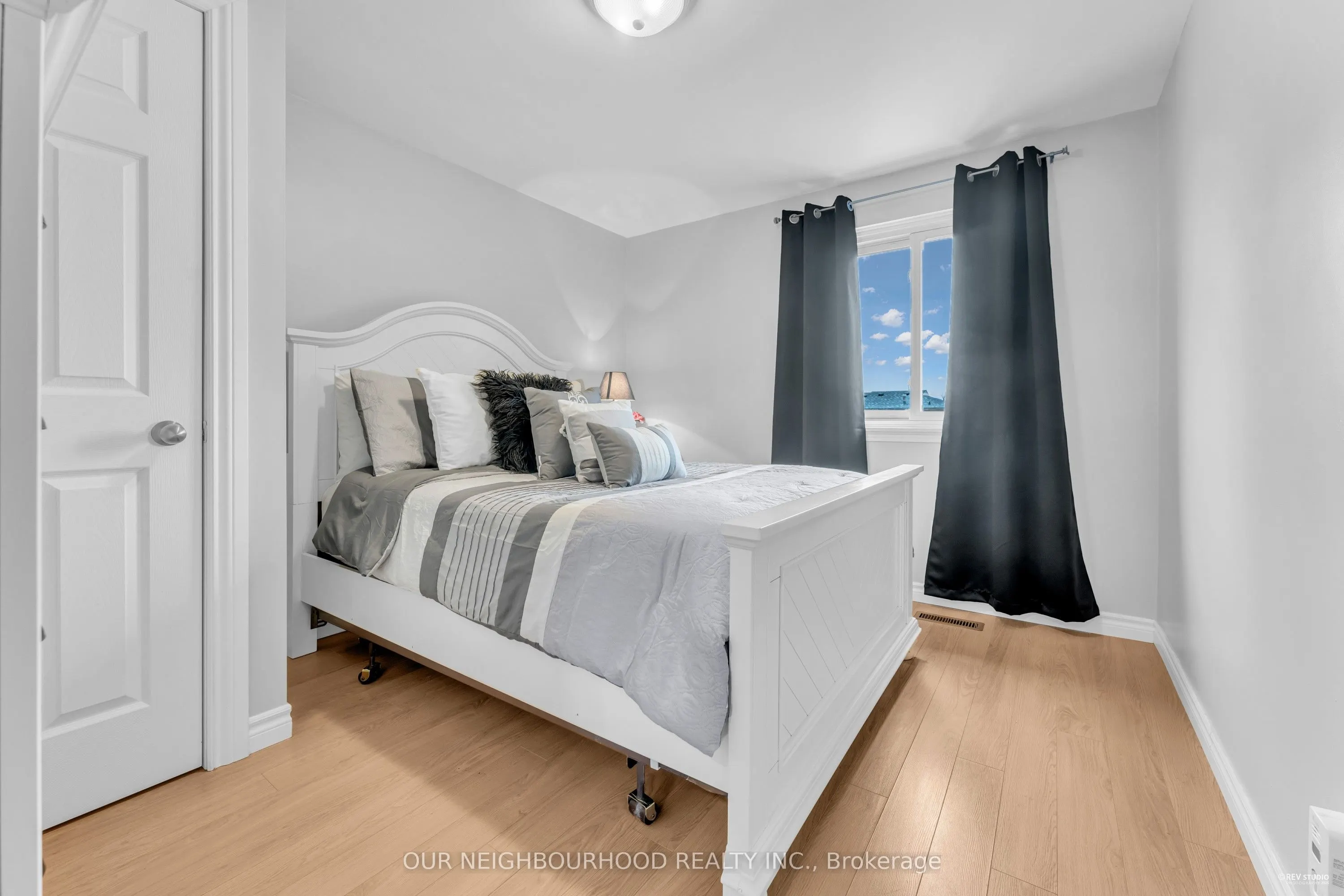 89 Chaucer Crescent