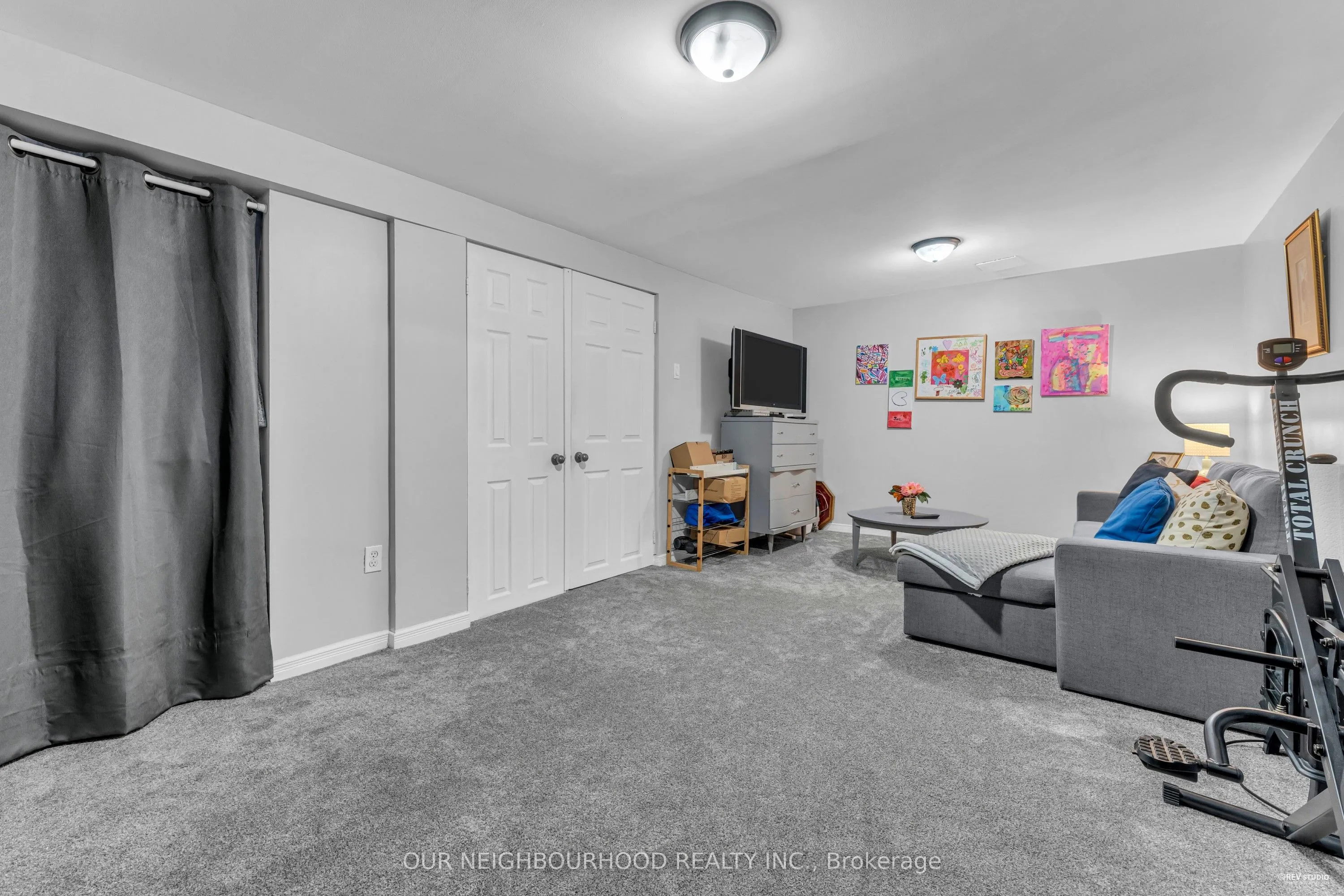89 Chaucer Crescent