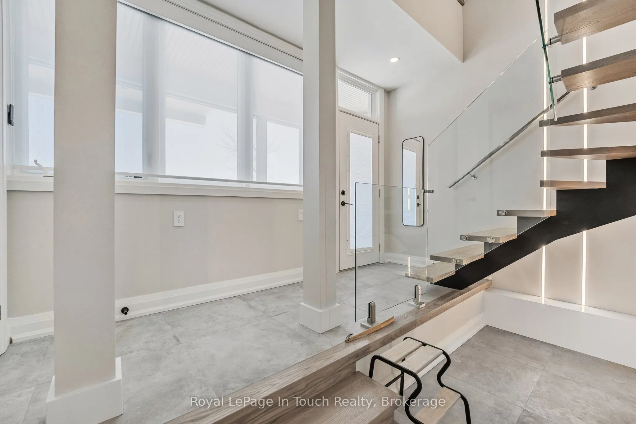 17 Swan Lane