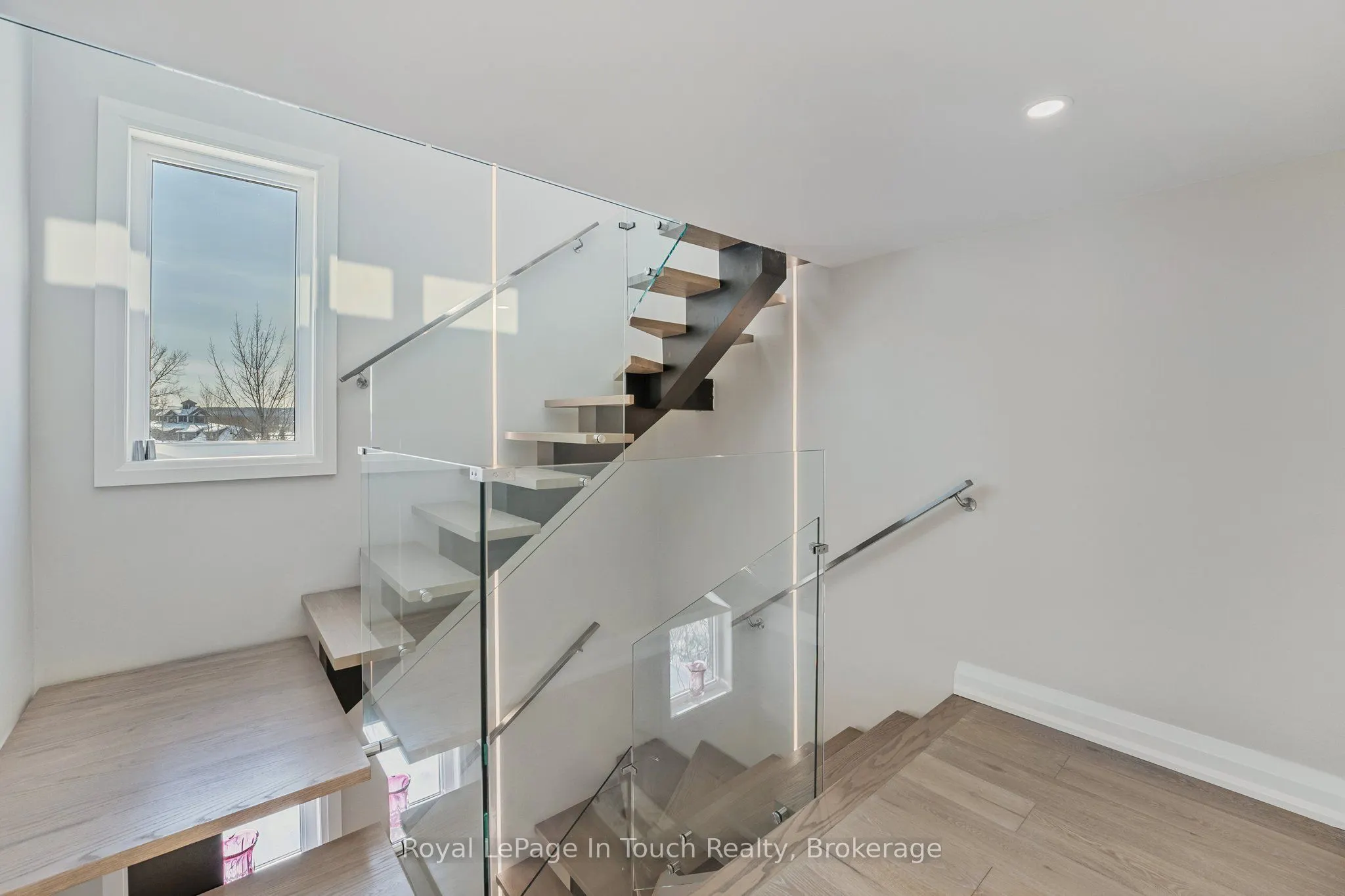 17 Swan Lane