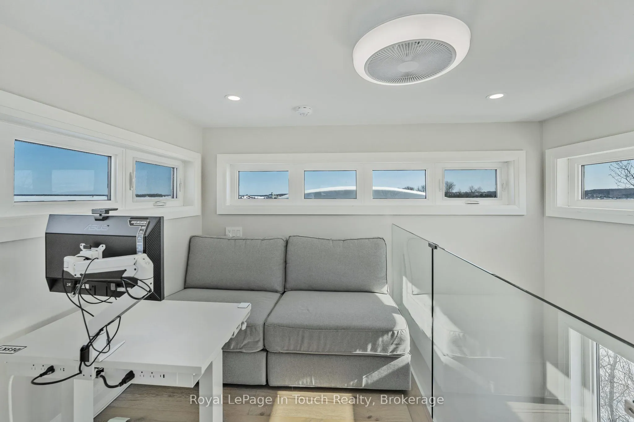 17 Swan Lane