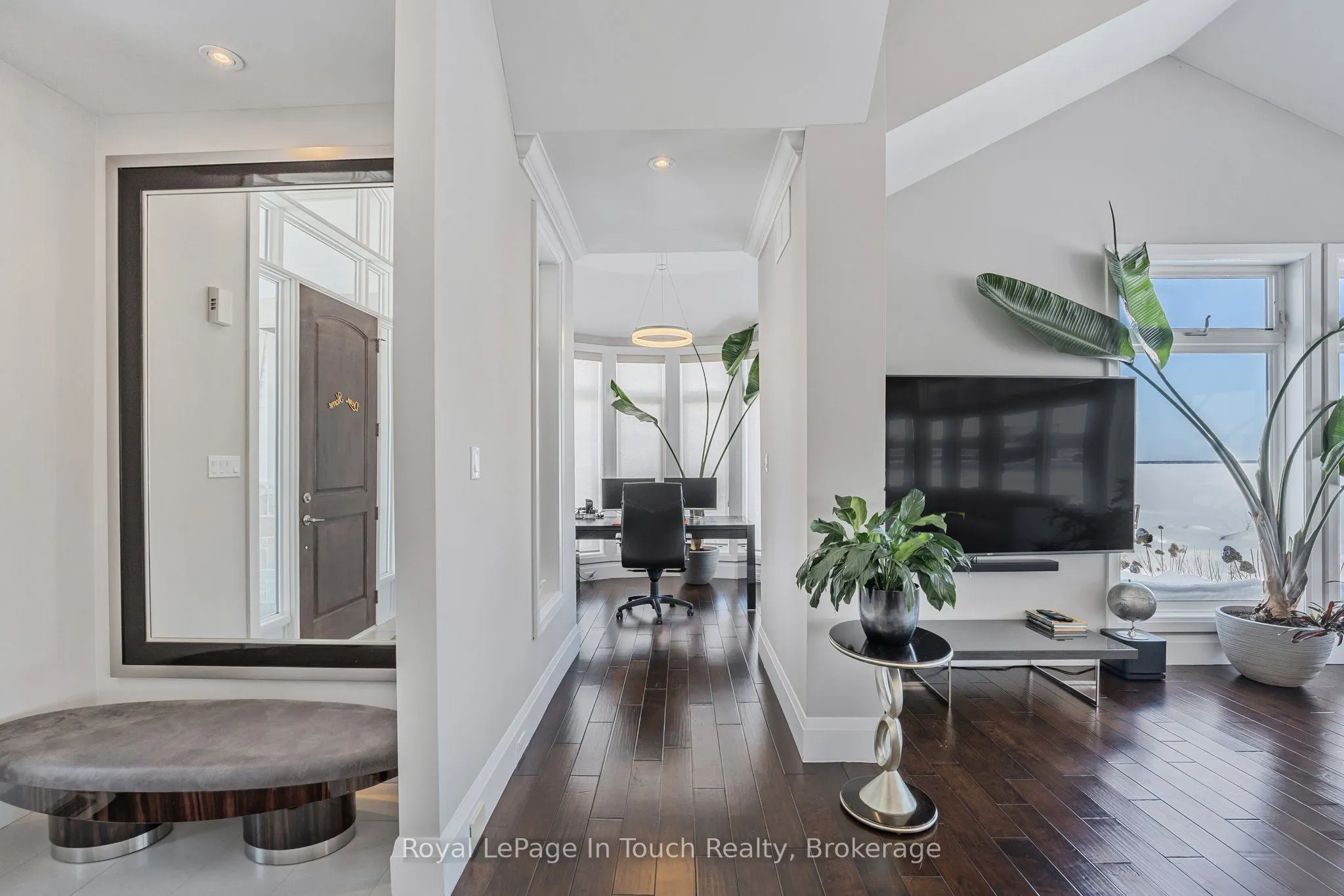 17 Swan Lane