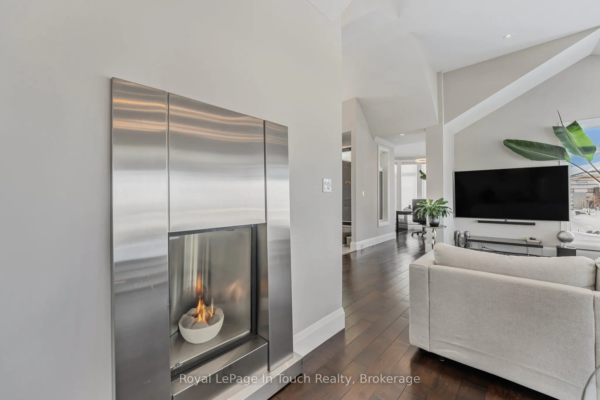 17 Swan Lane