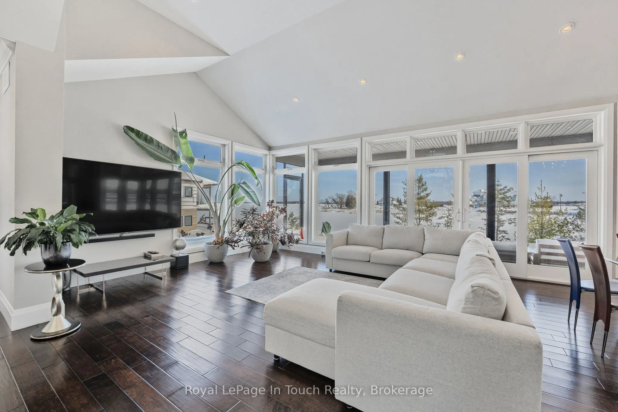 17 Swan Lane
