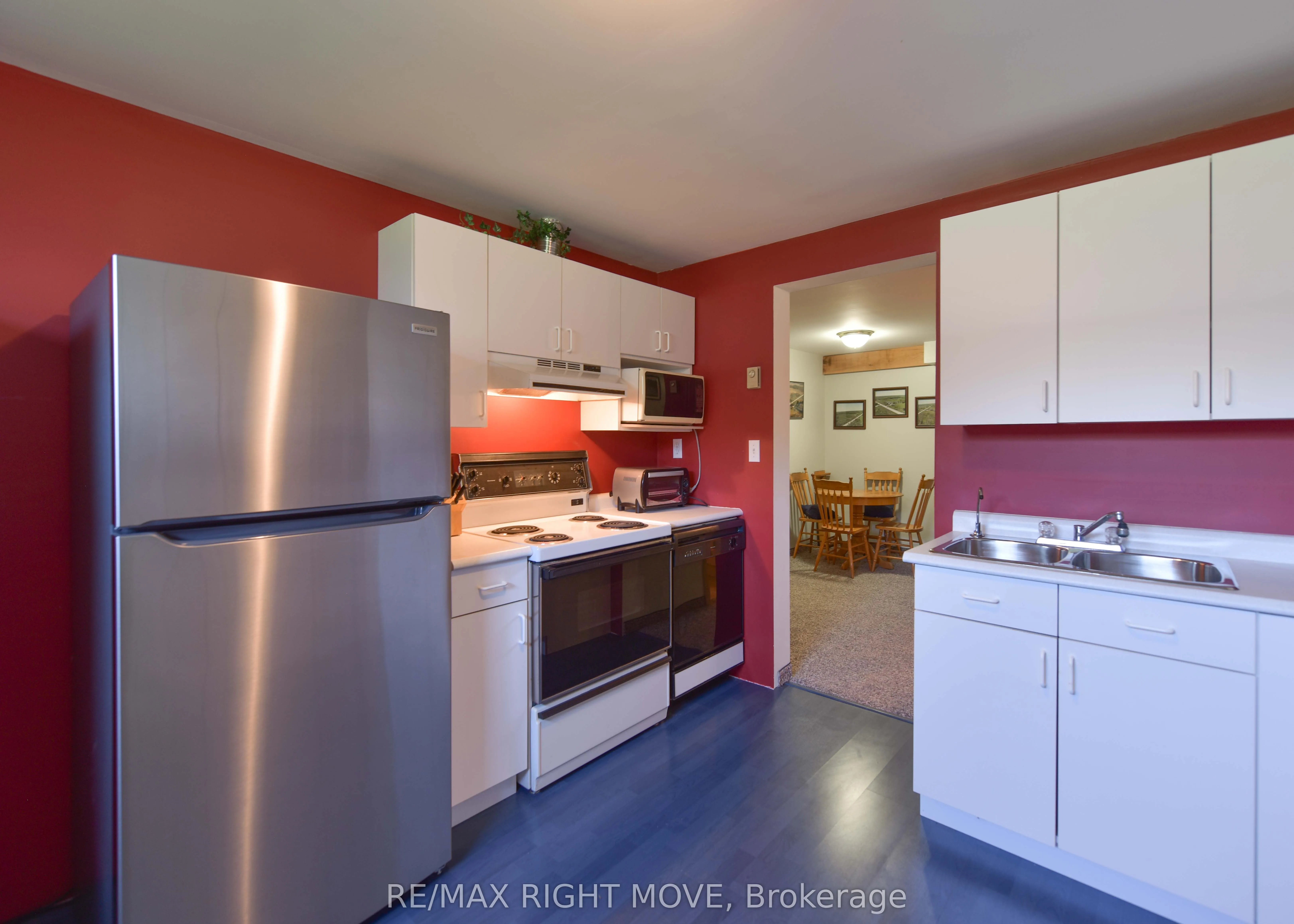 2723 Monck Road