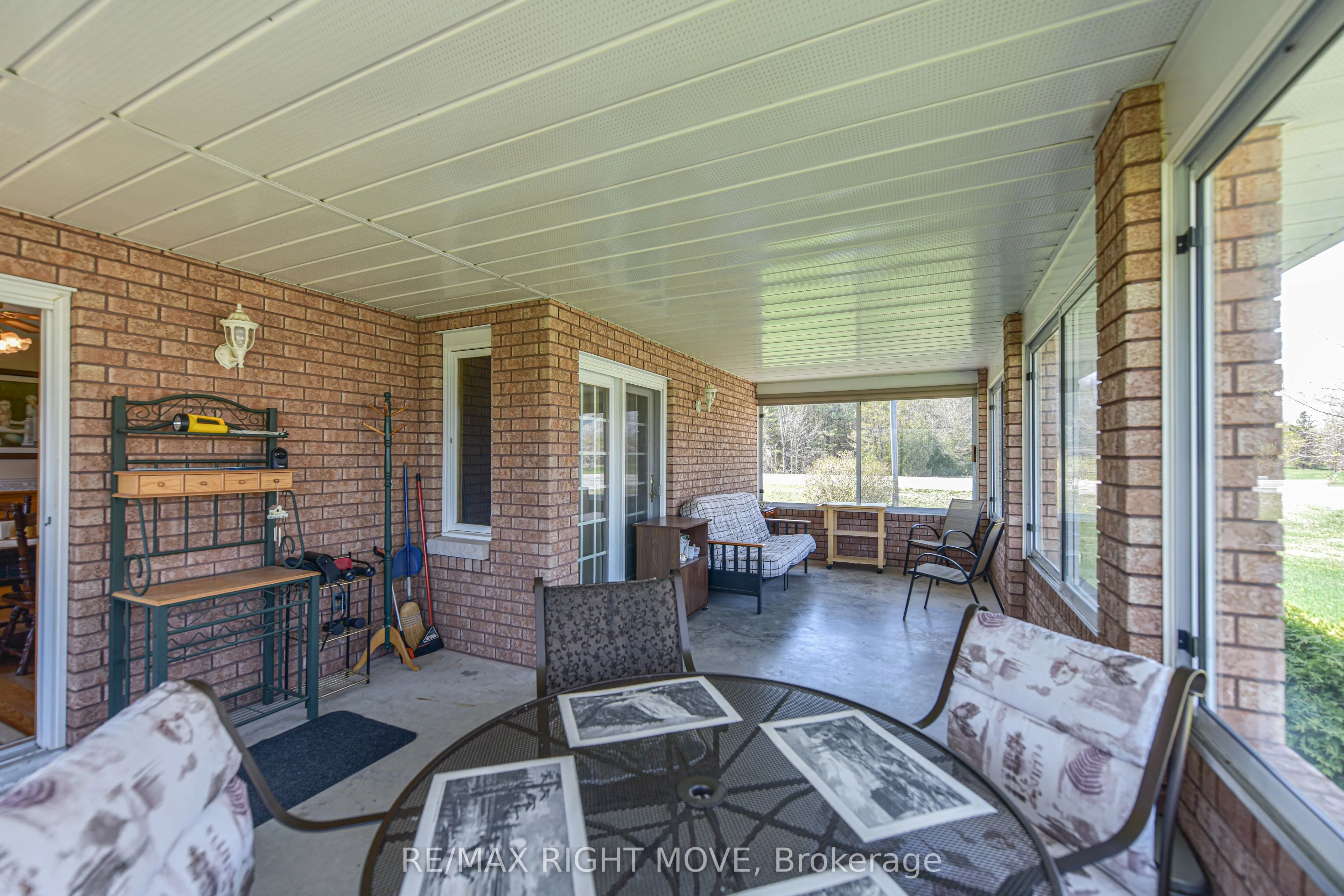 2723 Monck Road