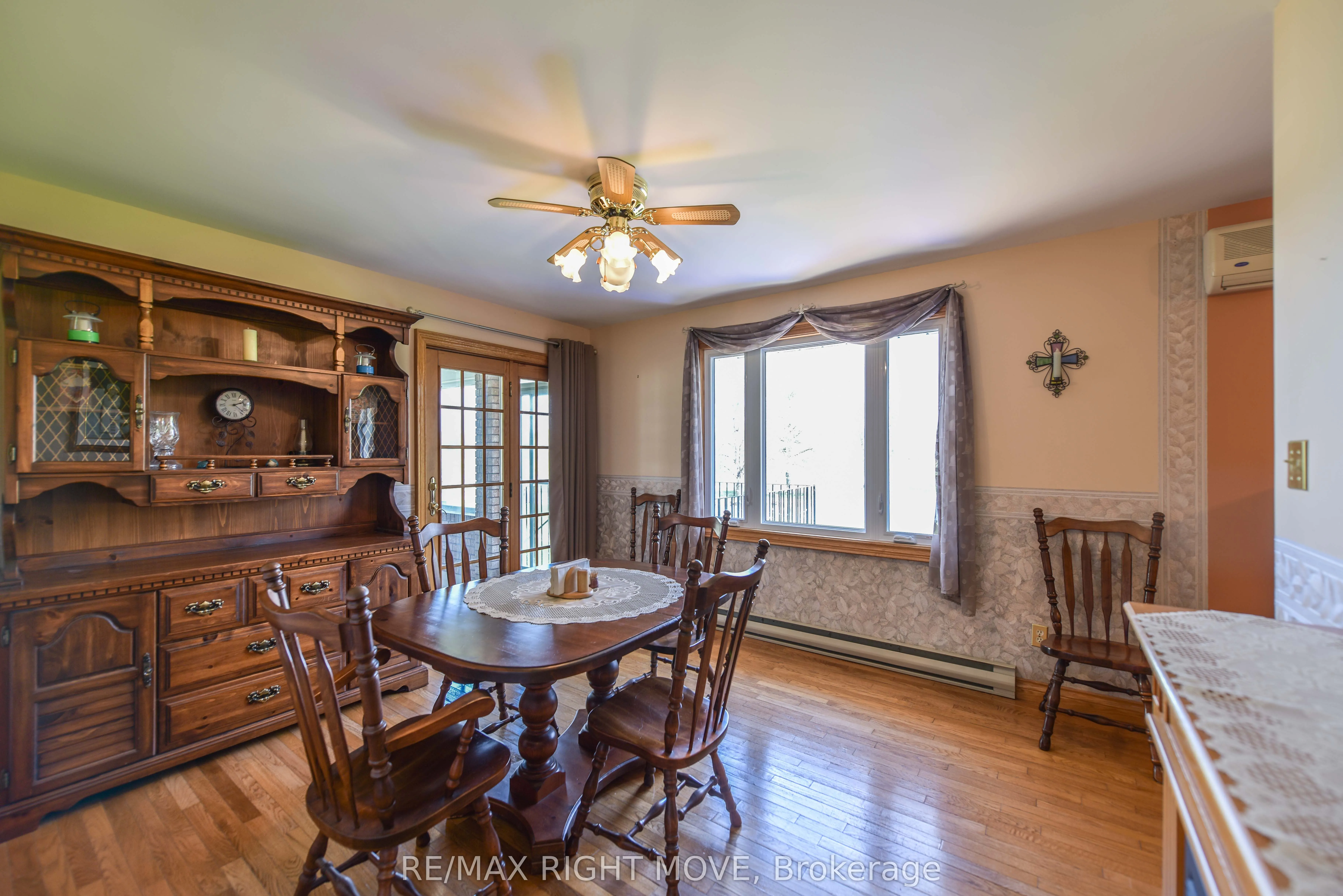 2723 Monck Road
