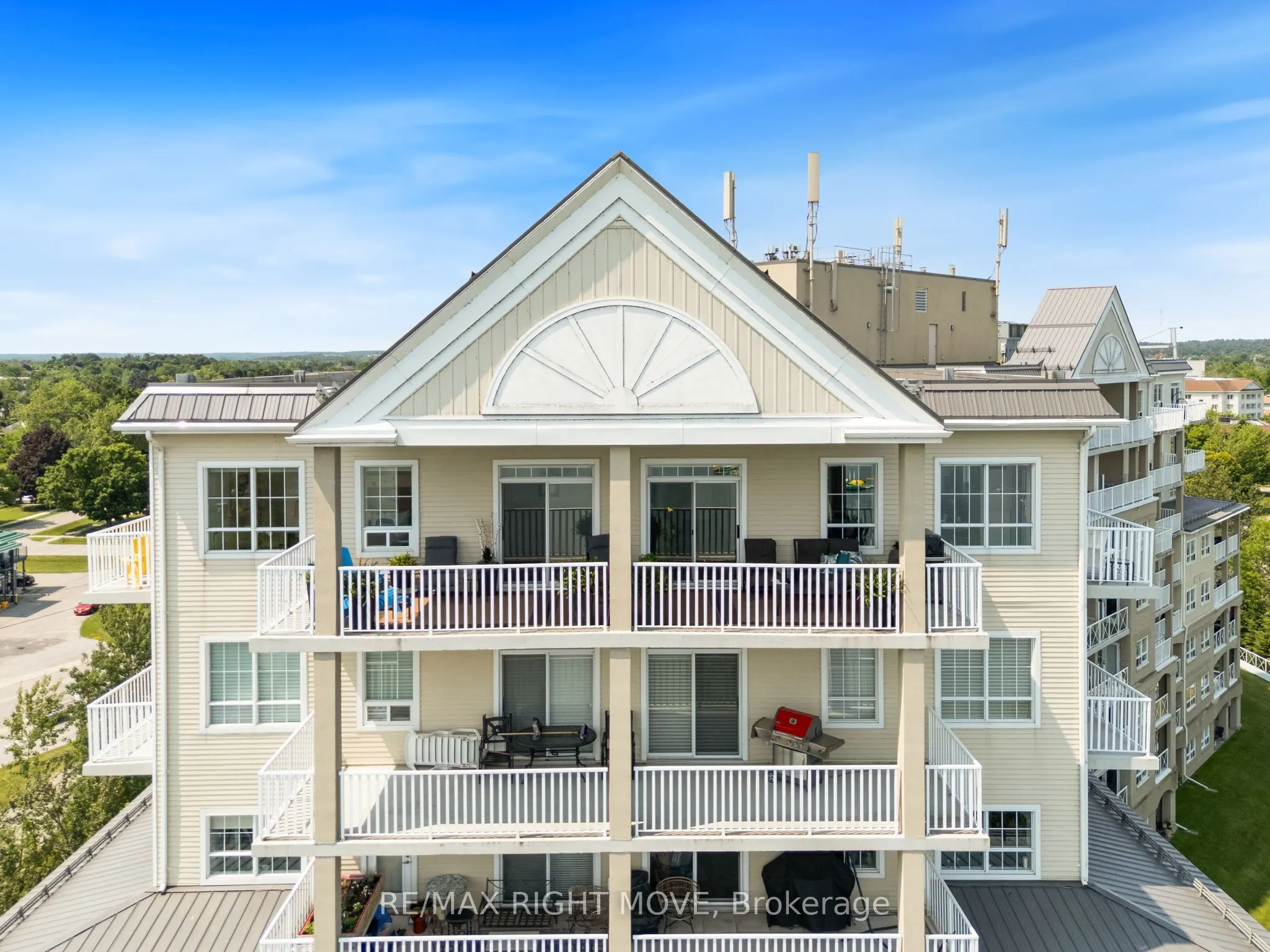 354 Atherley Road, #806