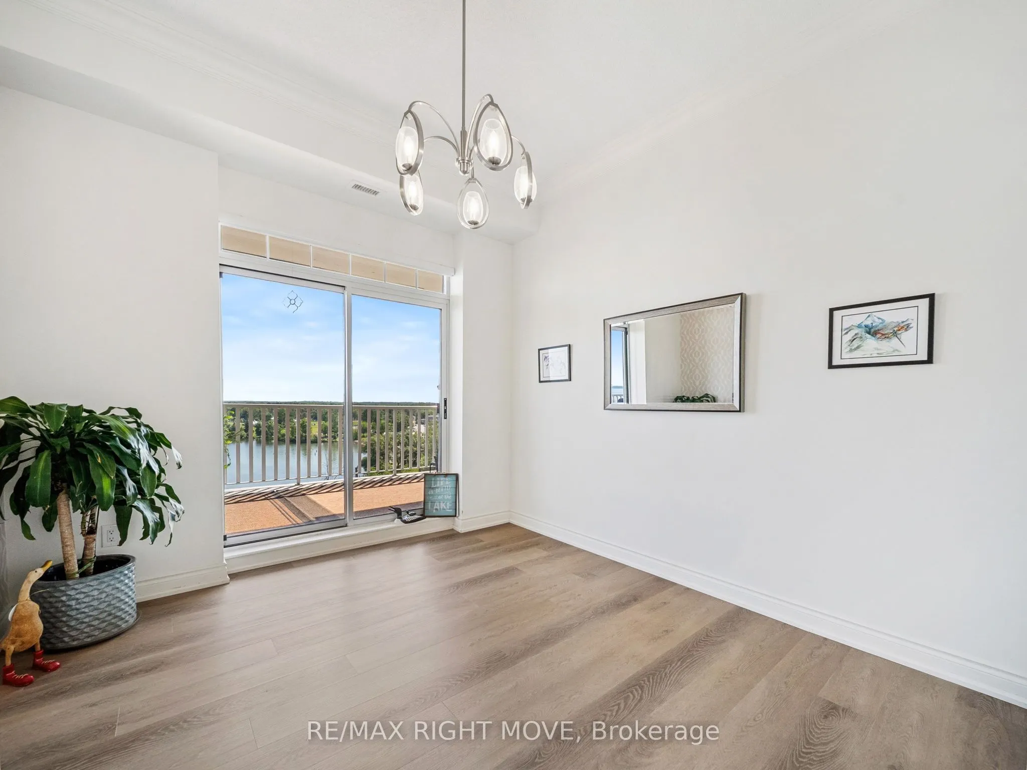 354 Atherley Road, #806