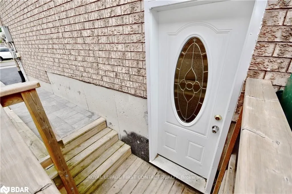 193 HANMER Street E, #Basement