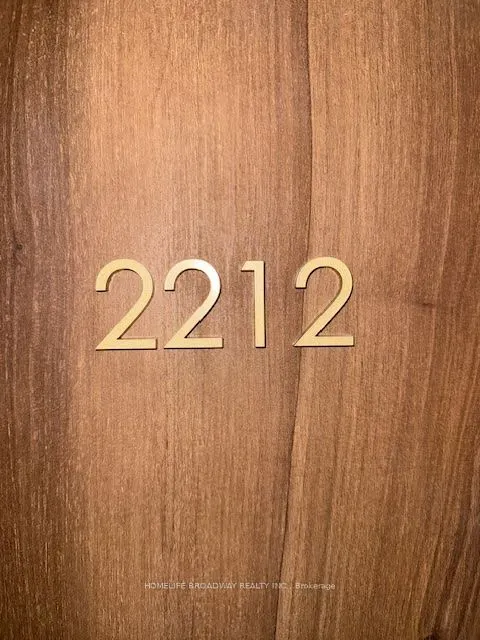 39 Mary Street N, #2212