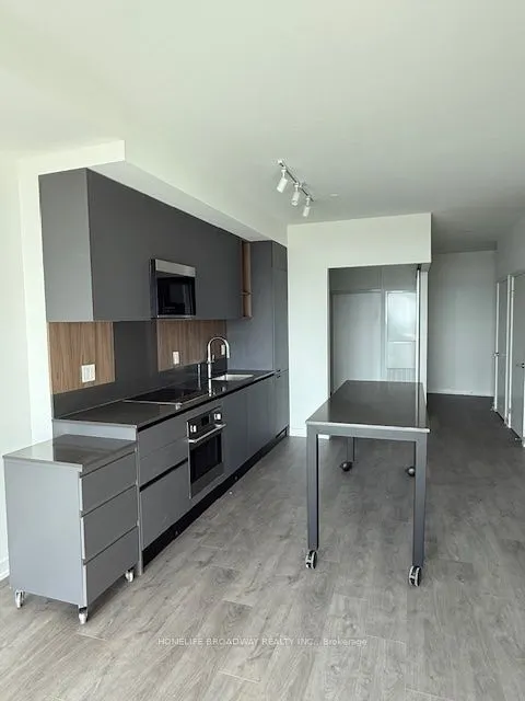 39 Mary Street N, #2212