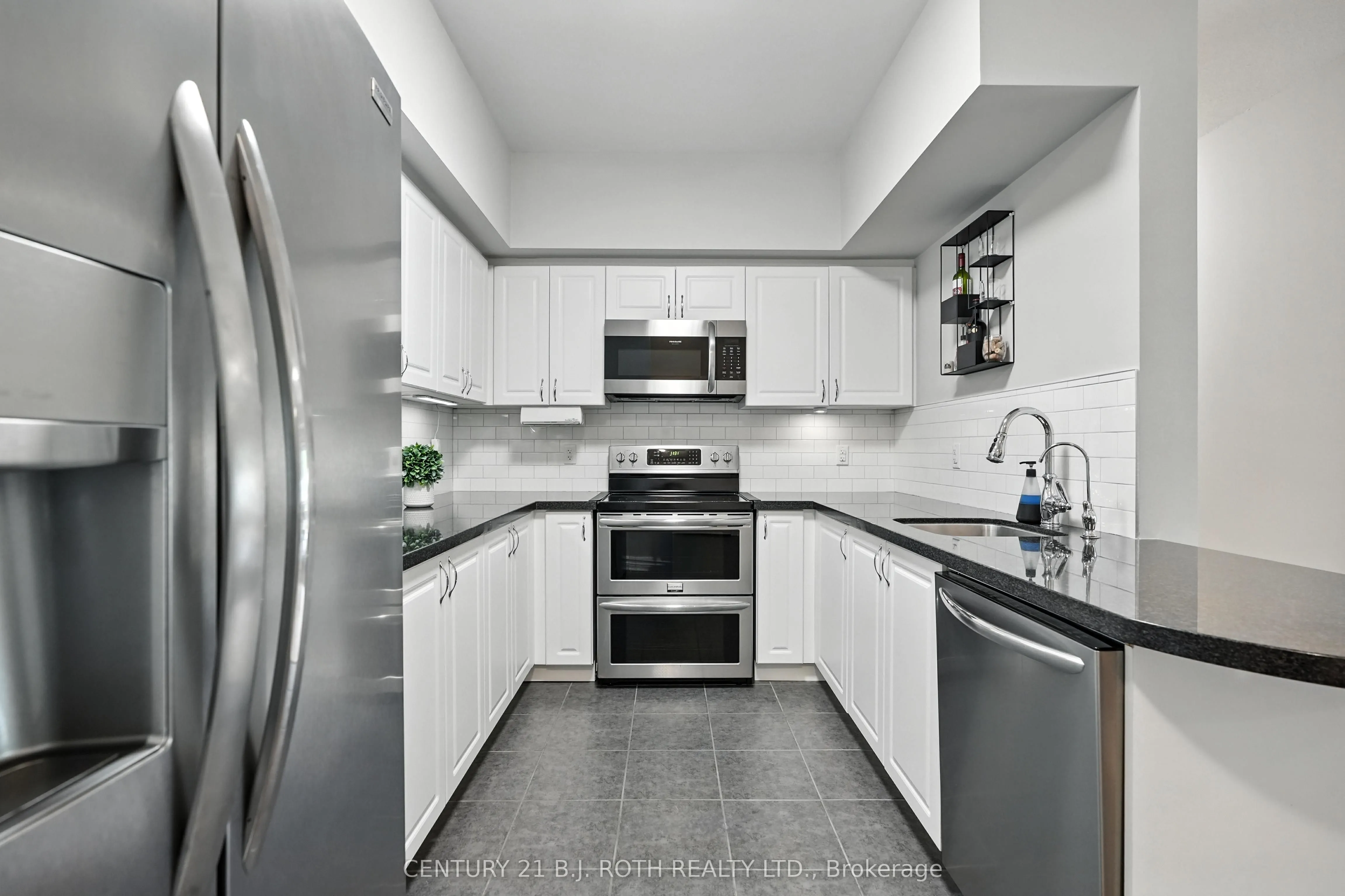 306 Essa Road, #112