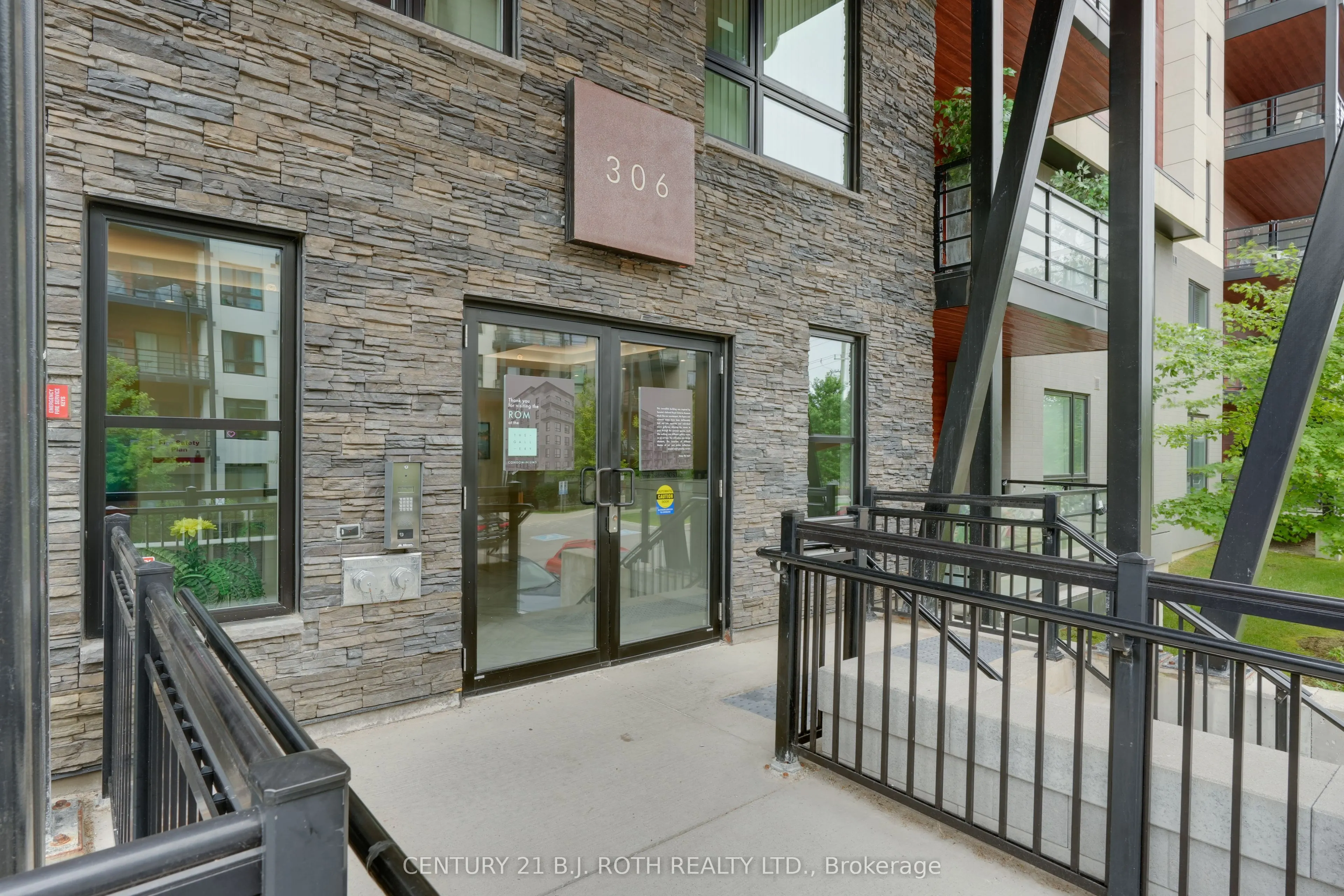 306 Essa Road, #112