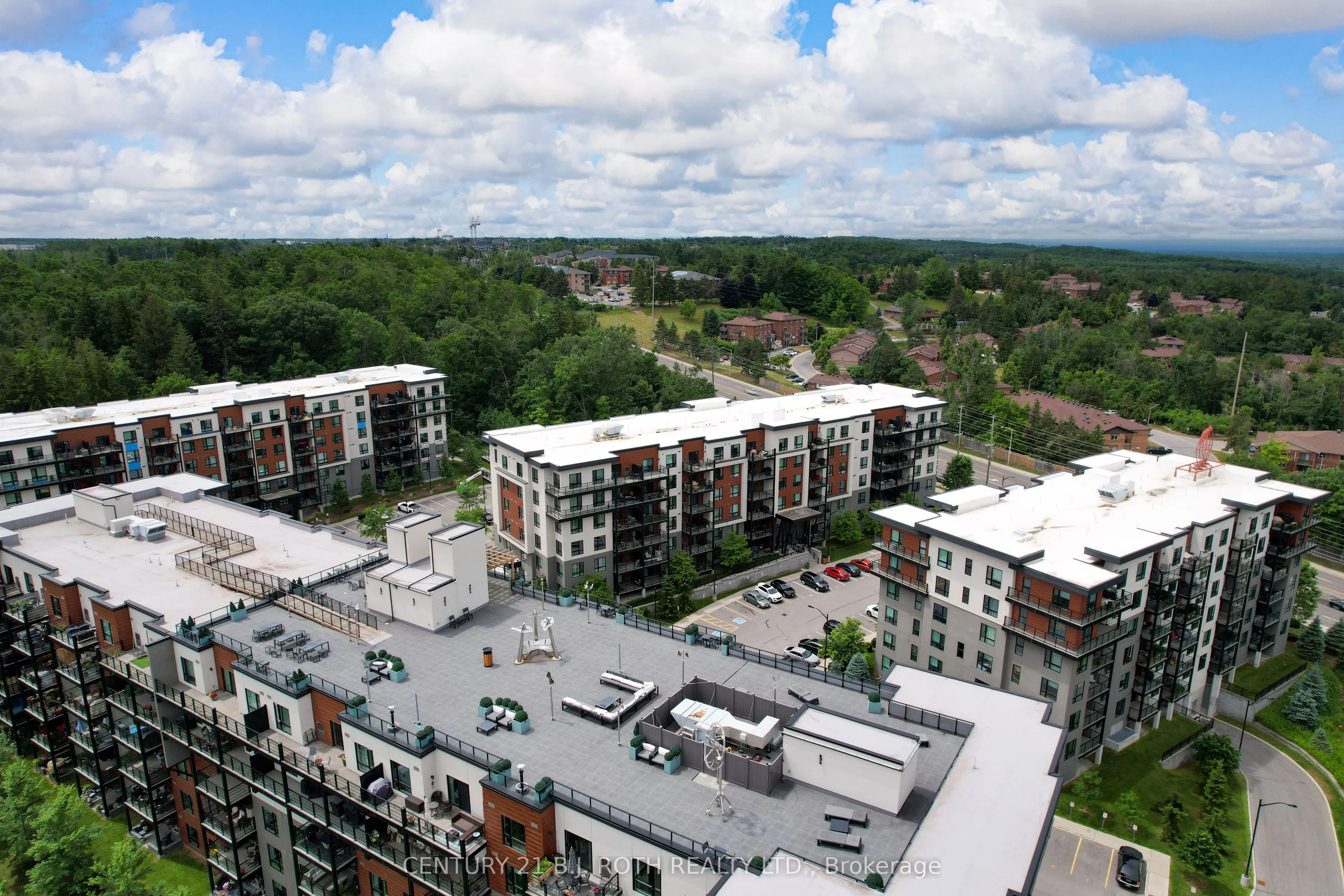 306 Essa Road, #112