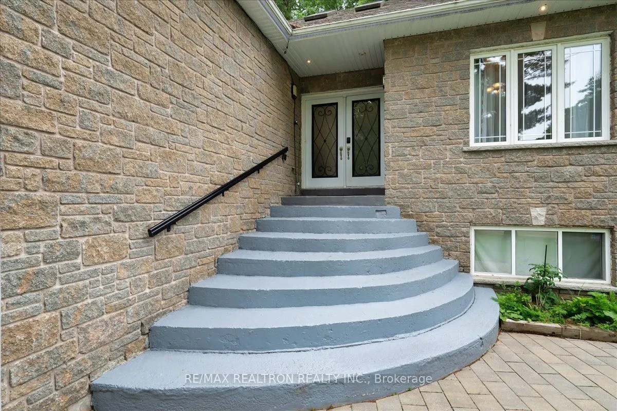 68 Stocco Circle