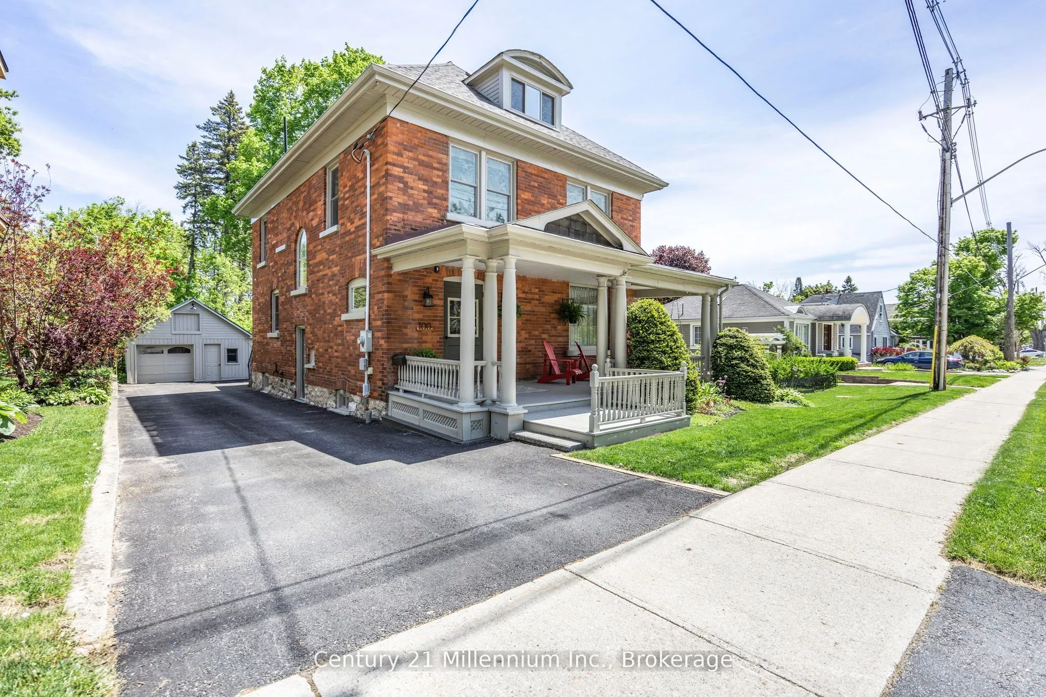 100 Matchedash Street N