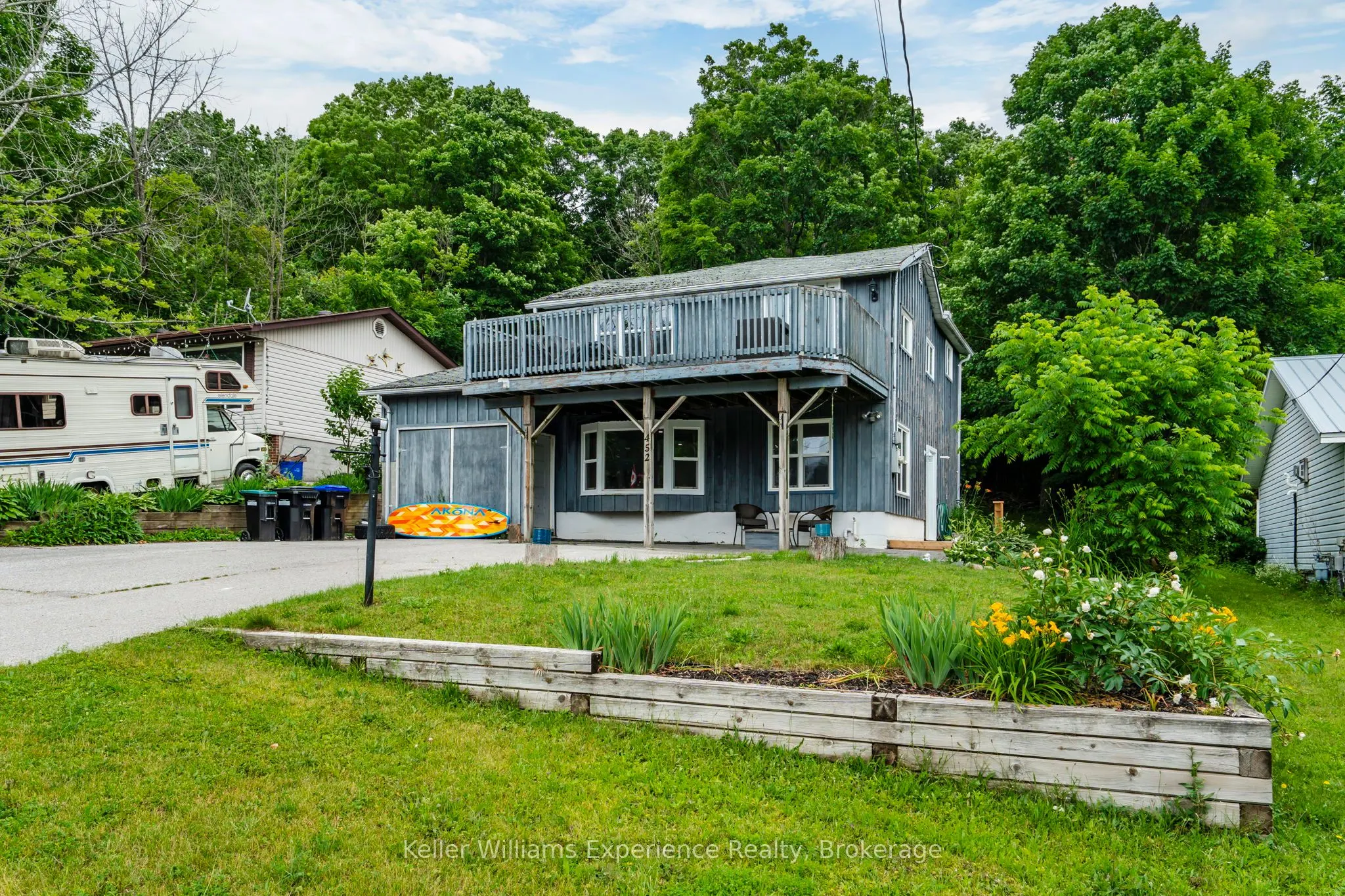 452 Broderick Street