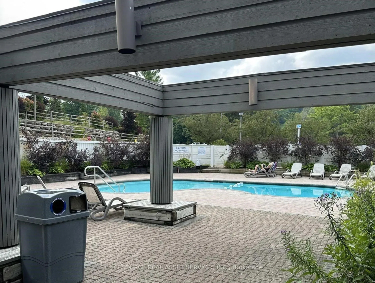40 Horseshoe Boulevard, #405