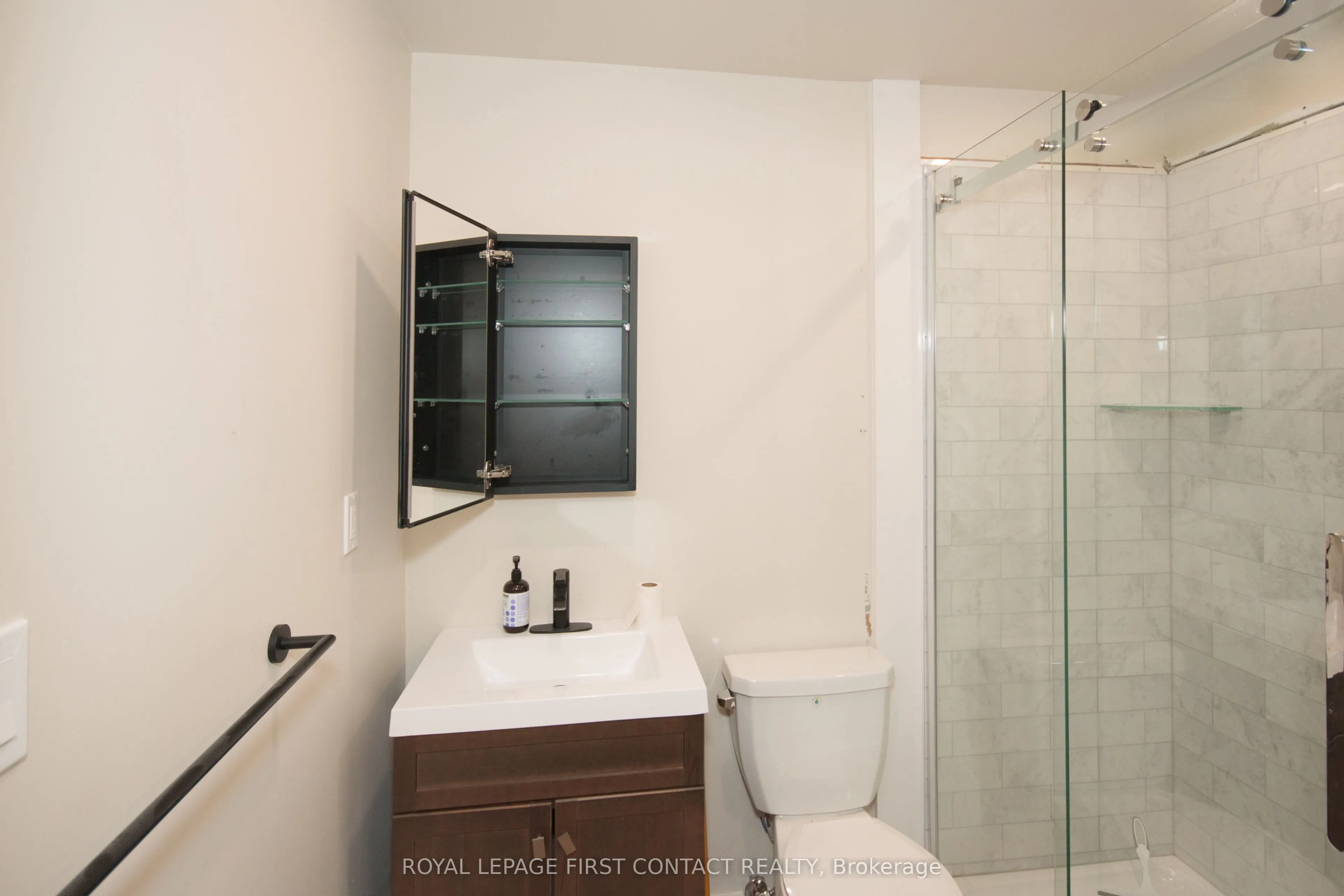 19 Peter Street S, #2