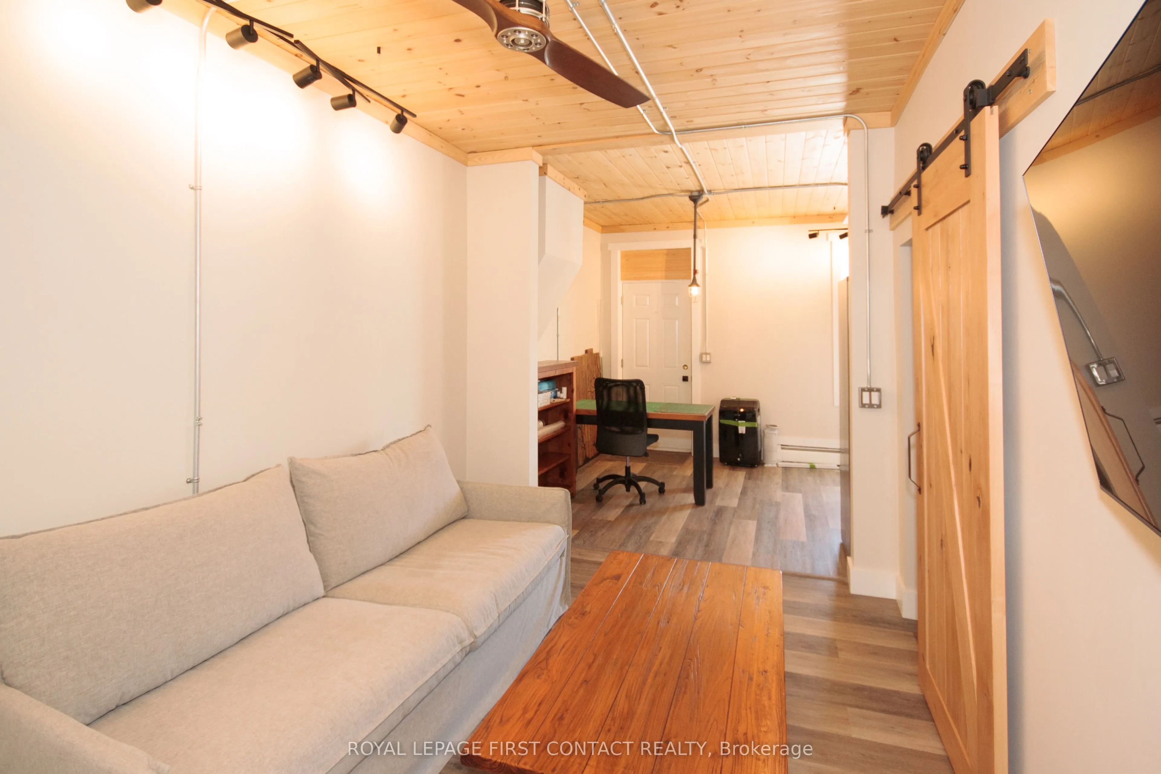 19 Peter Street S, #2