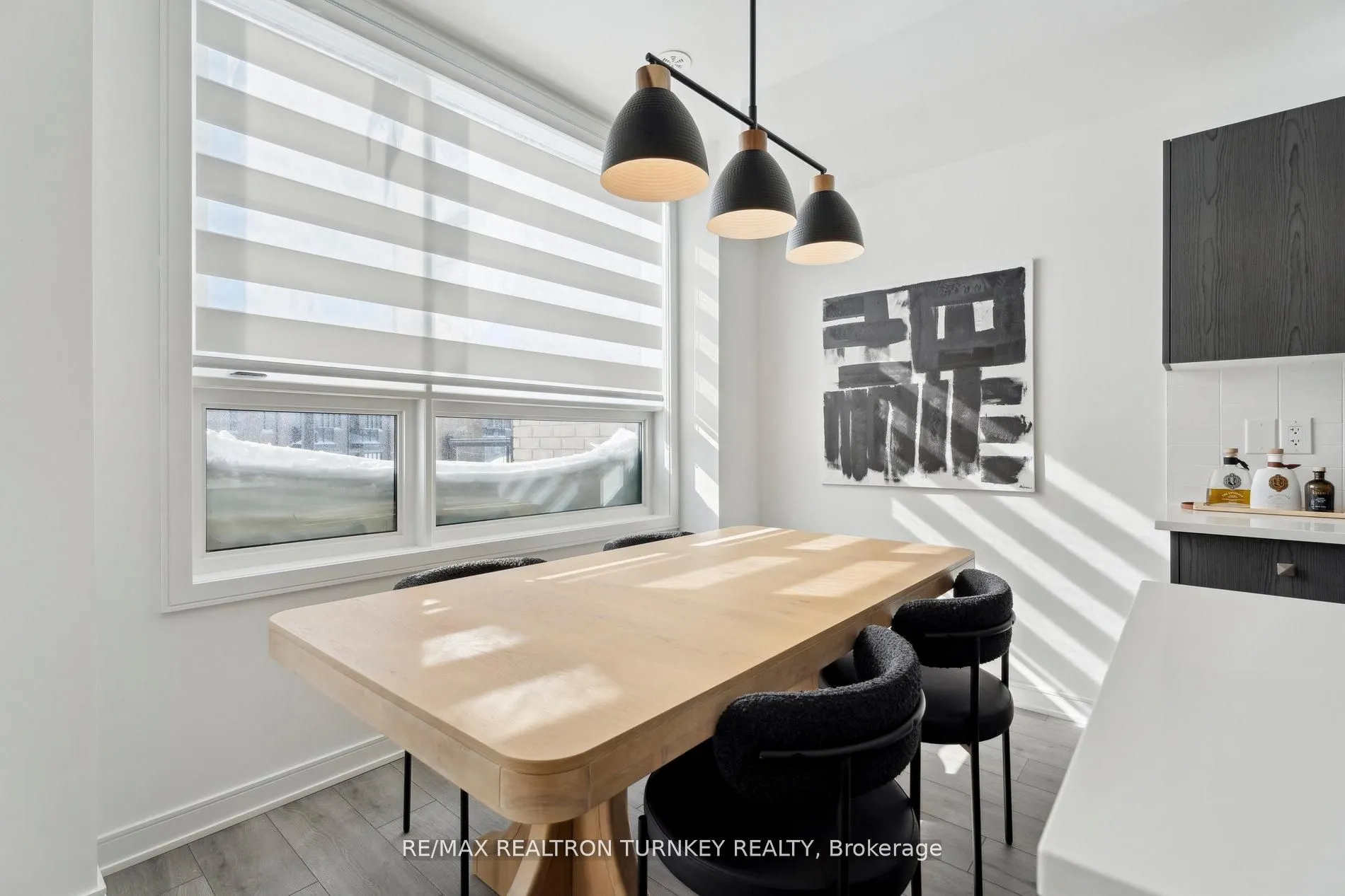 28 Spry Lane