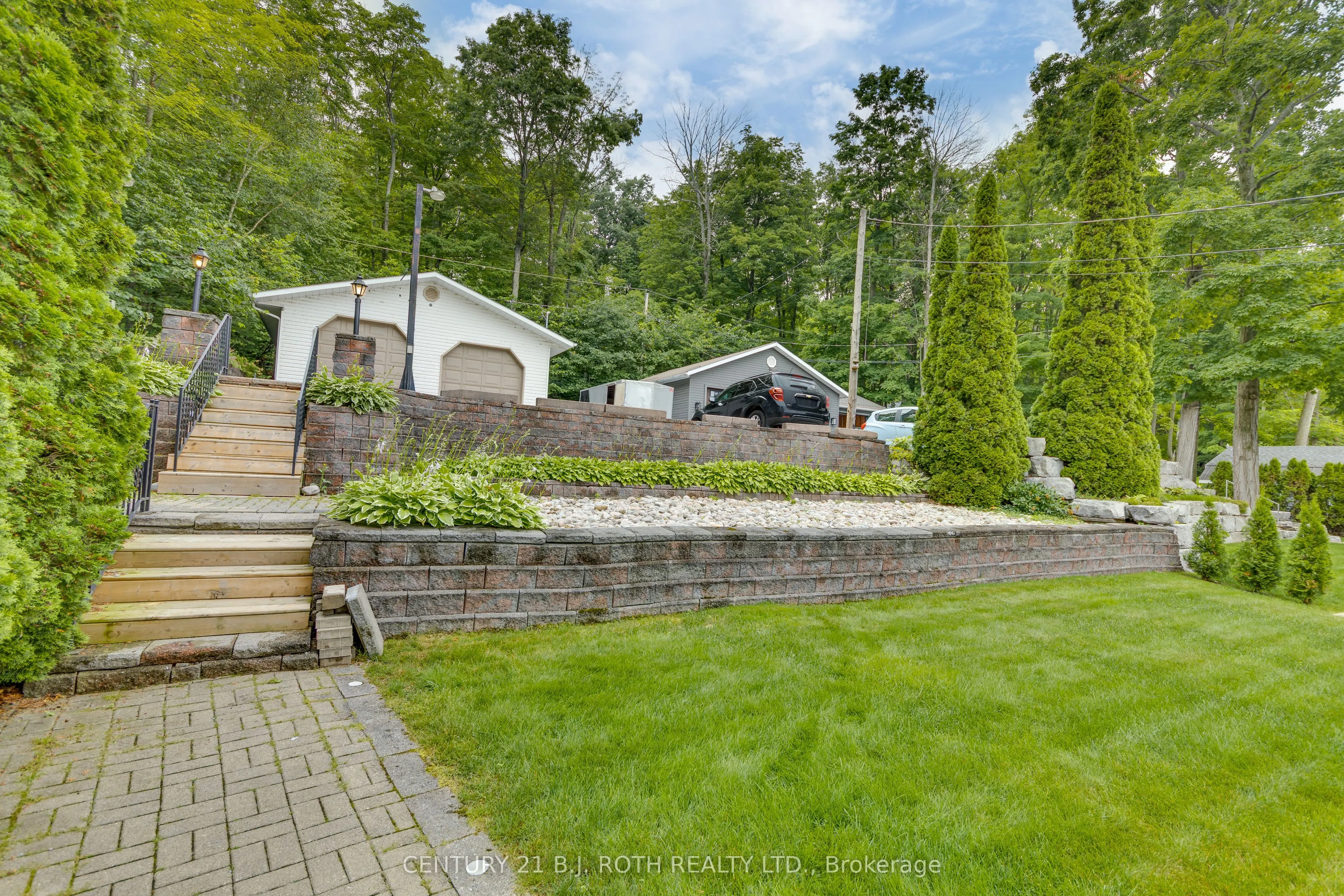 409 Pheasant Lane