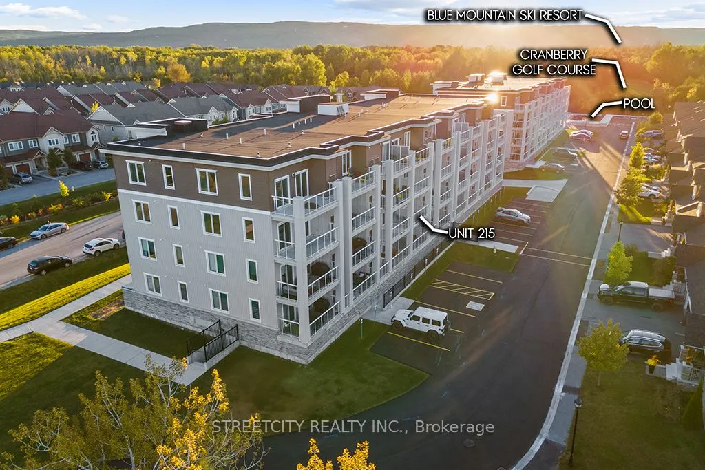5 Spooner Crescent, #215