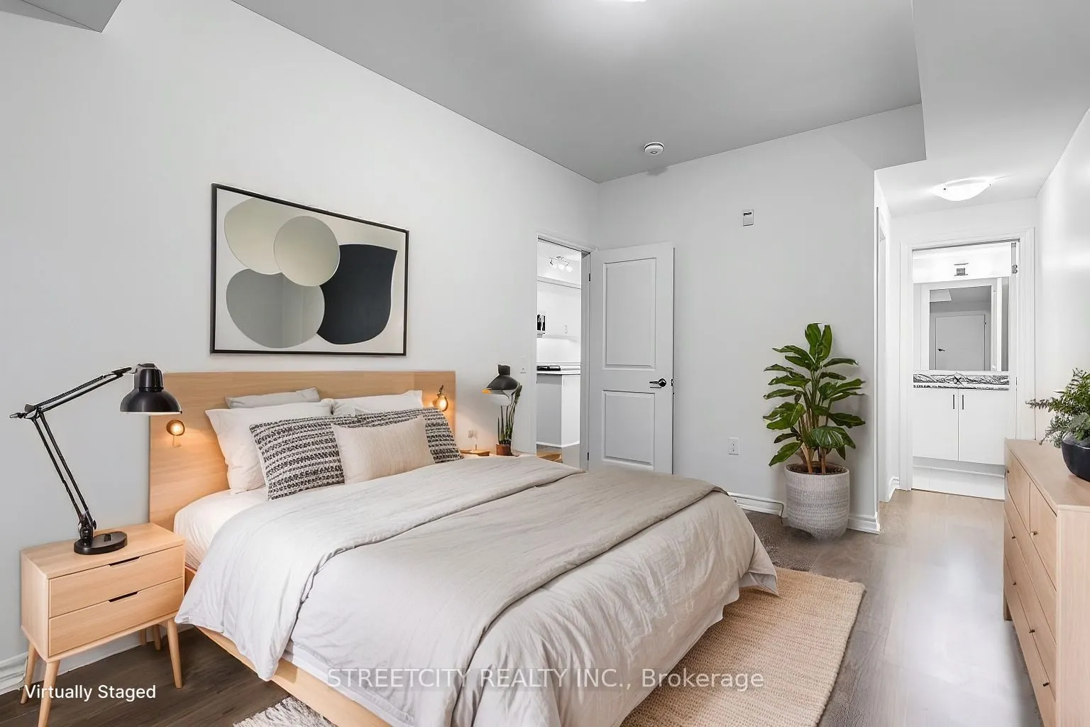 5 Spooner Crescent, #215