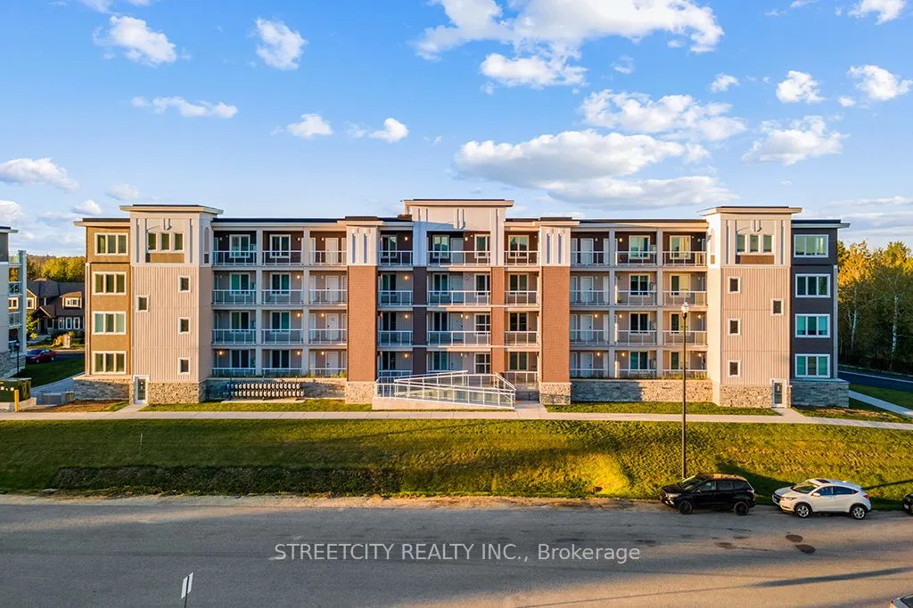 5 Spooner Crescent, #215