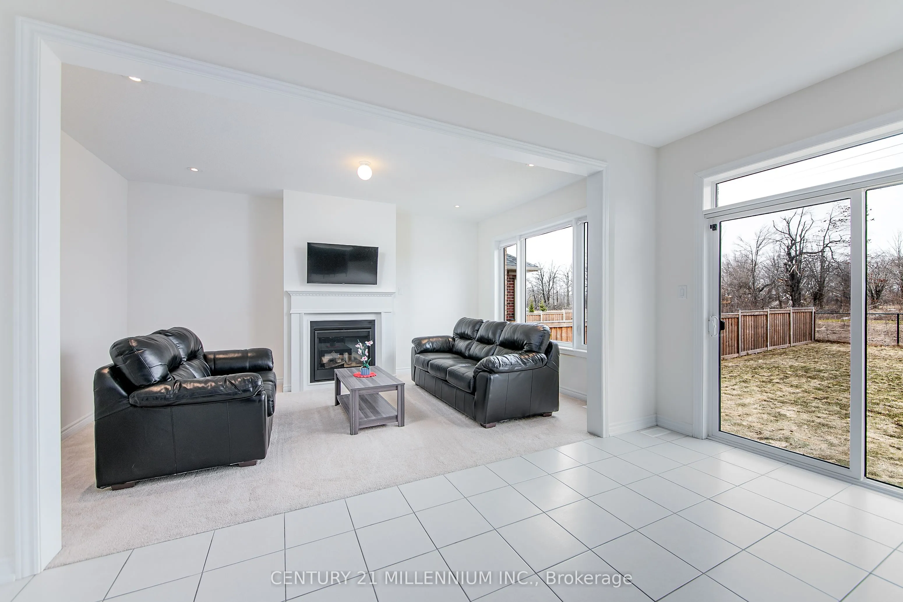 79 Rugman Crescent