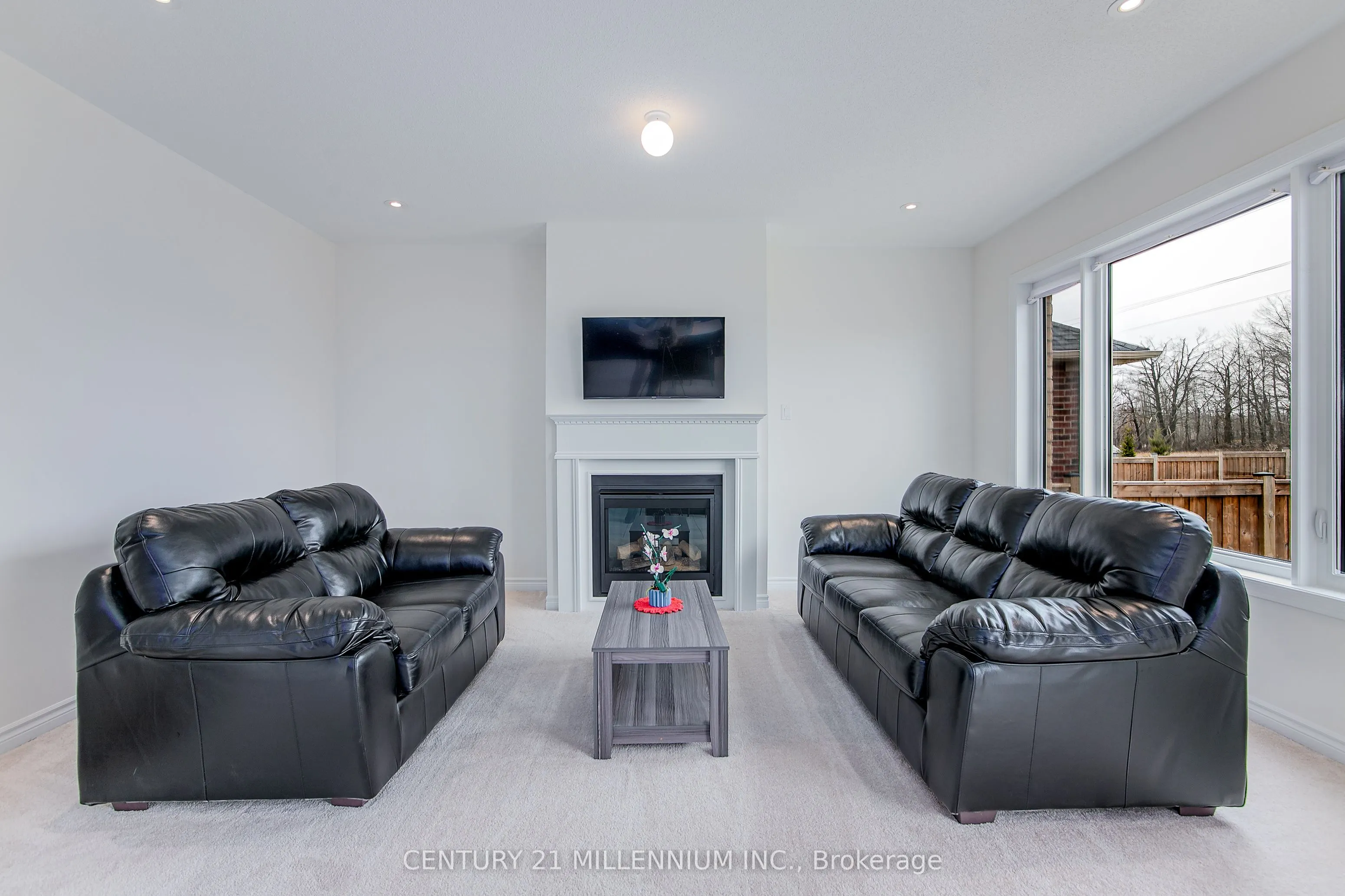 79 Rugman Crescent