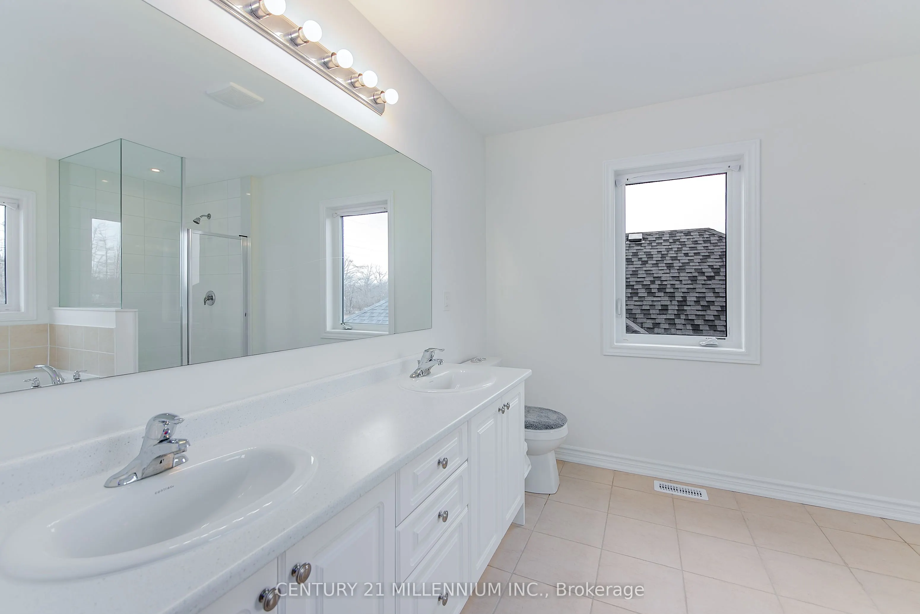 79 Rugman Crescent