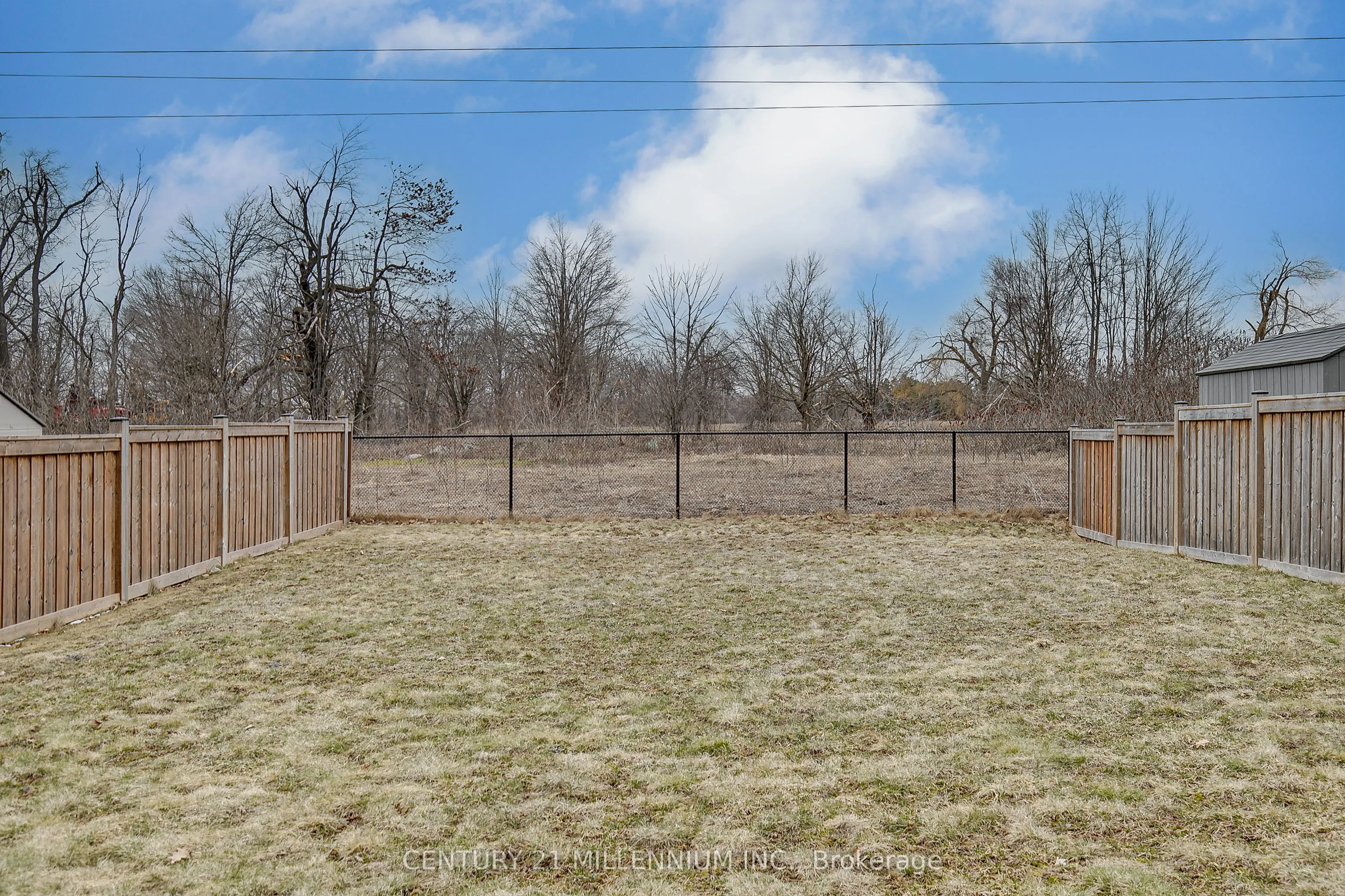 79 Rugman Crescent
