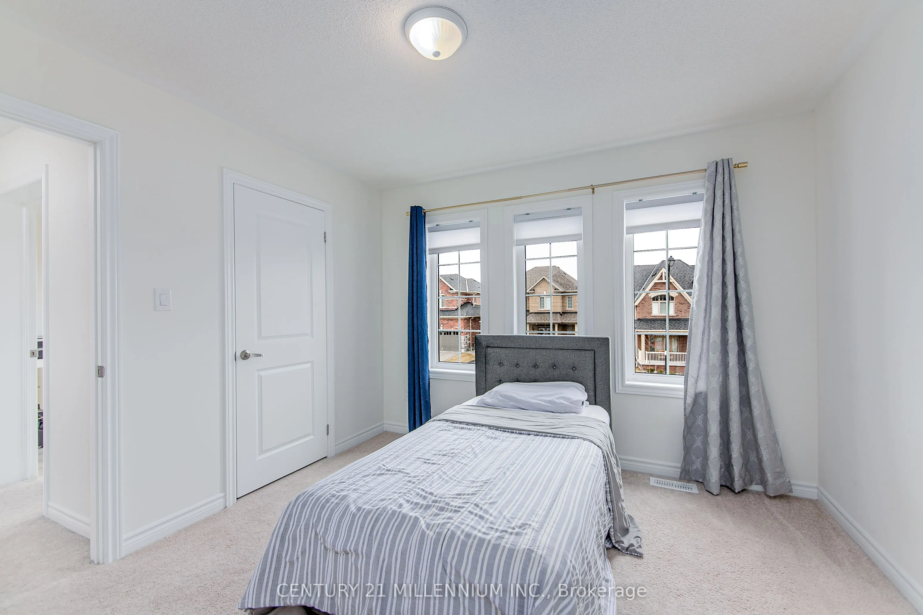 79 Rugman Crescent