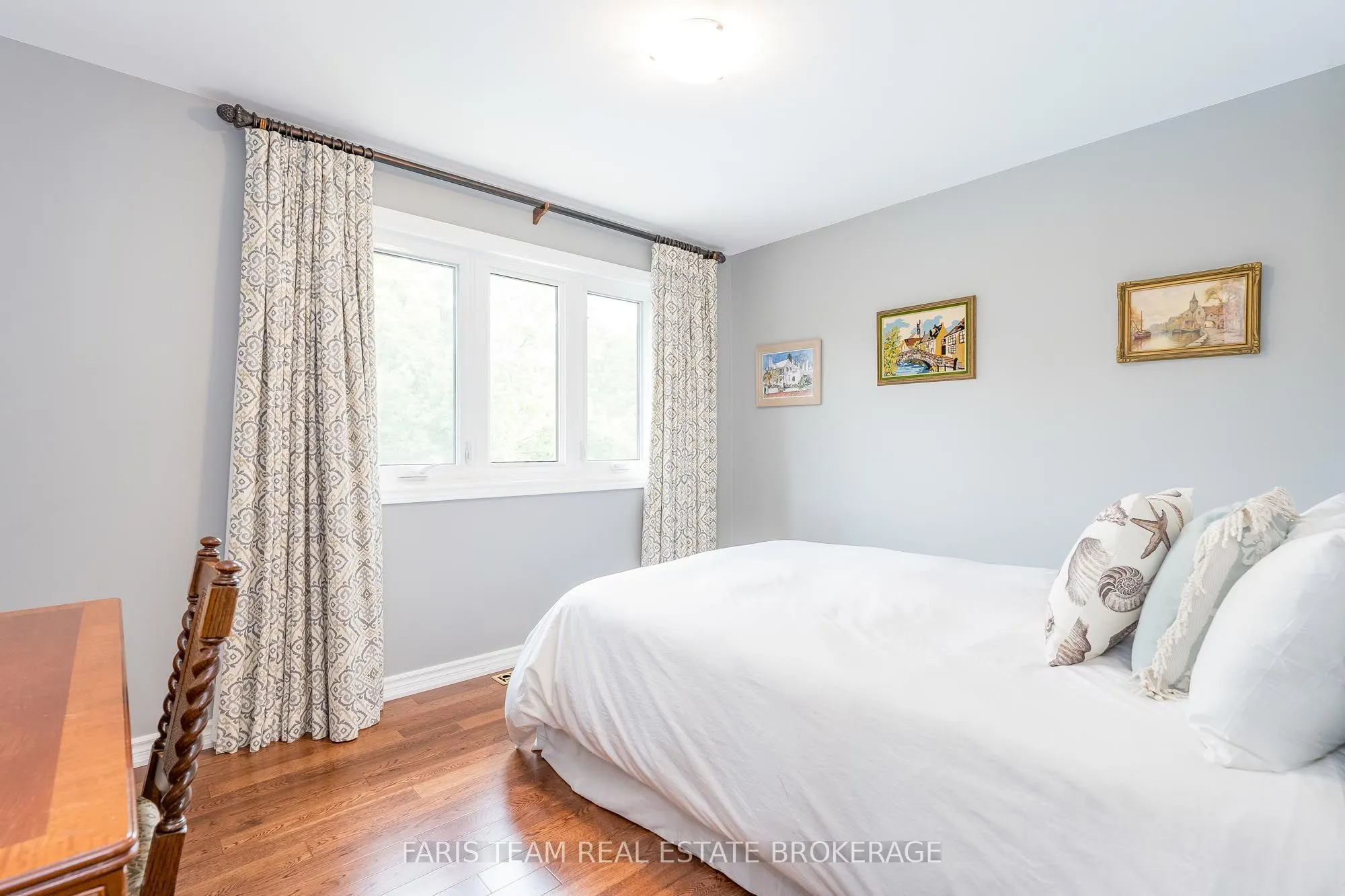 32 Cairns Boulevard