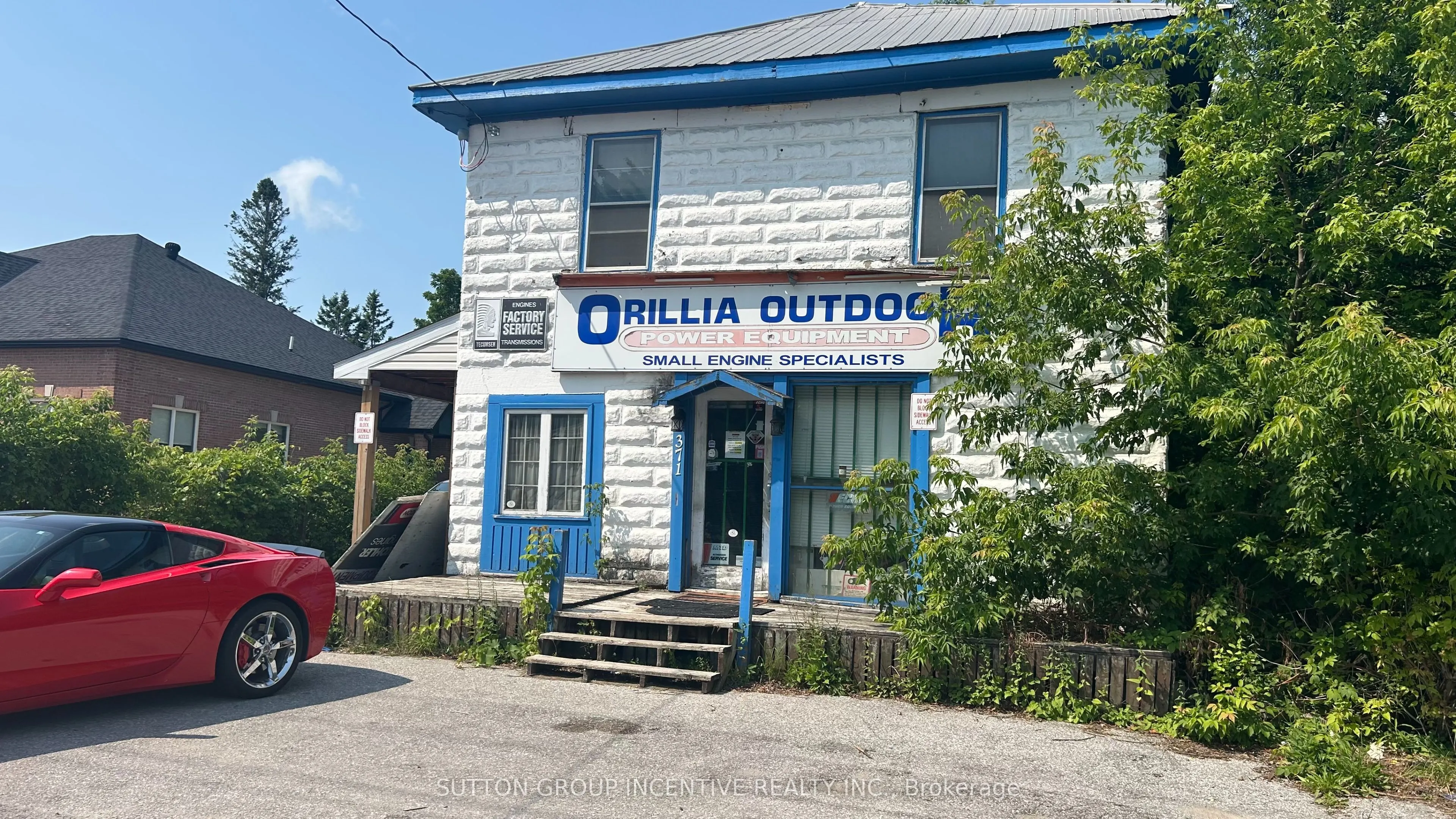 371 West Street N