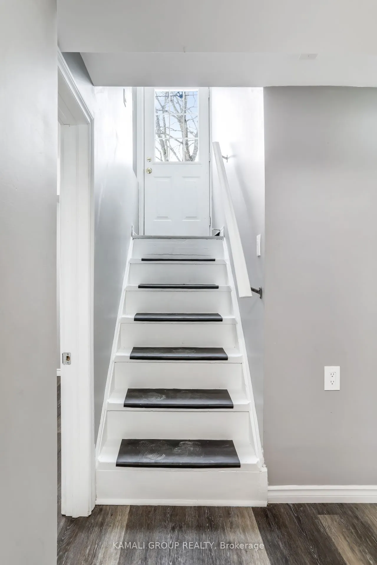 188 St Vincent Street, #Bsmt