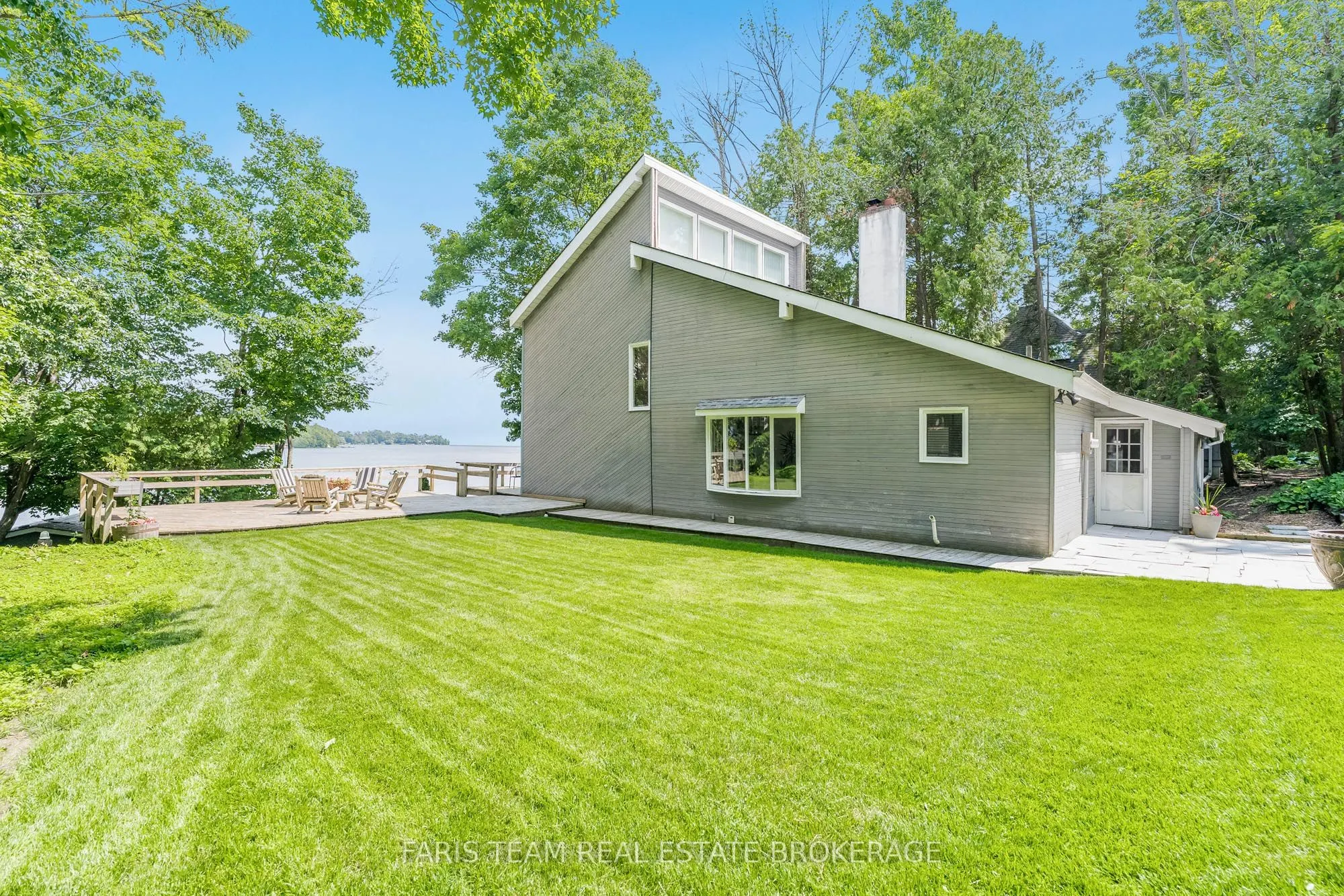 127 Shoreline Drive