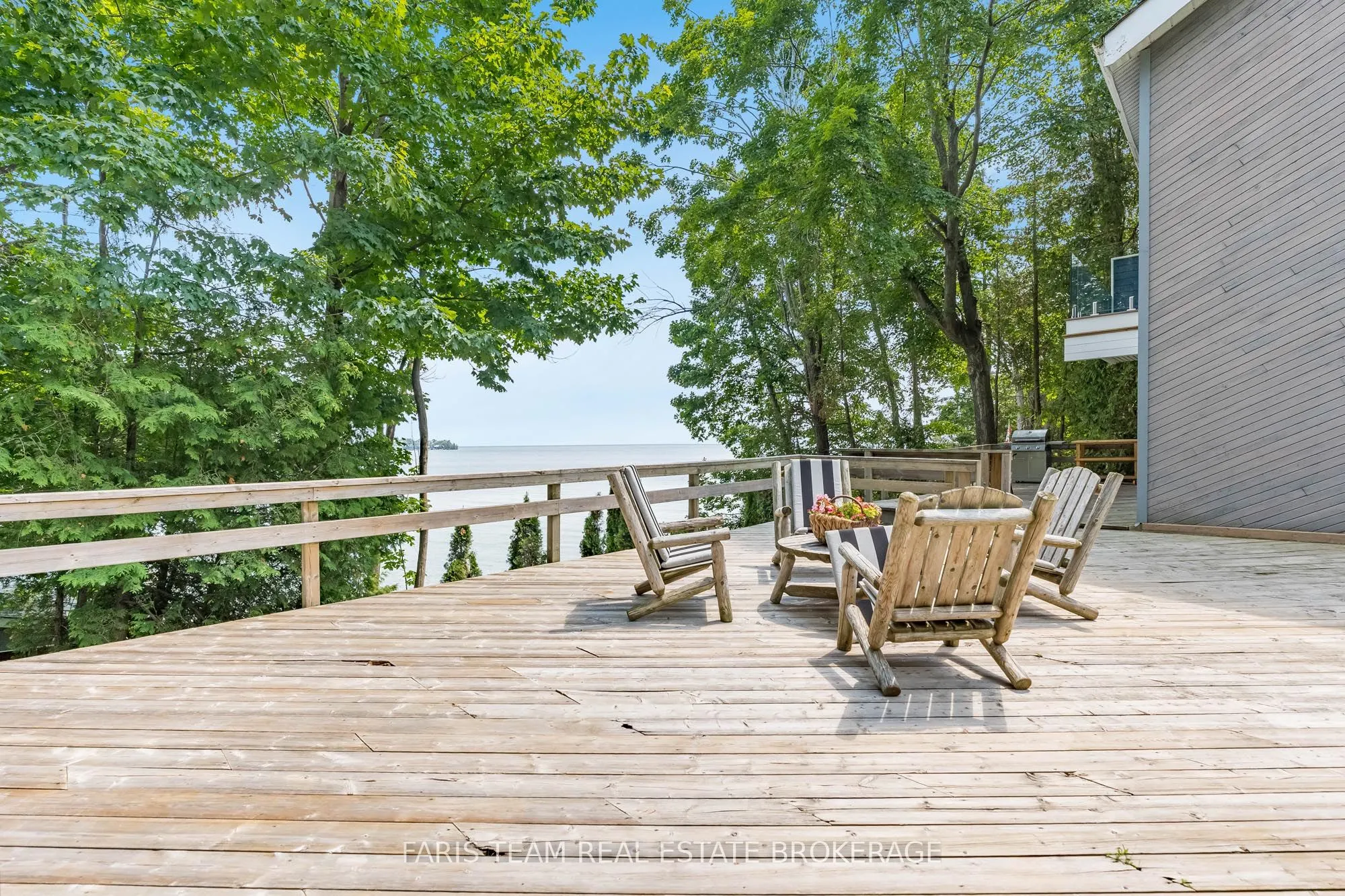 127 Shoreline Drive