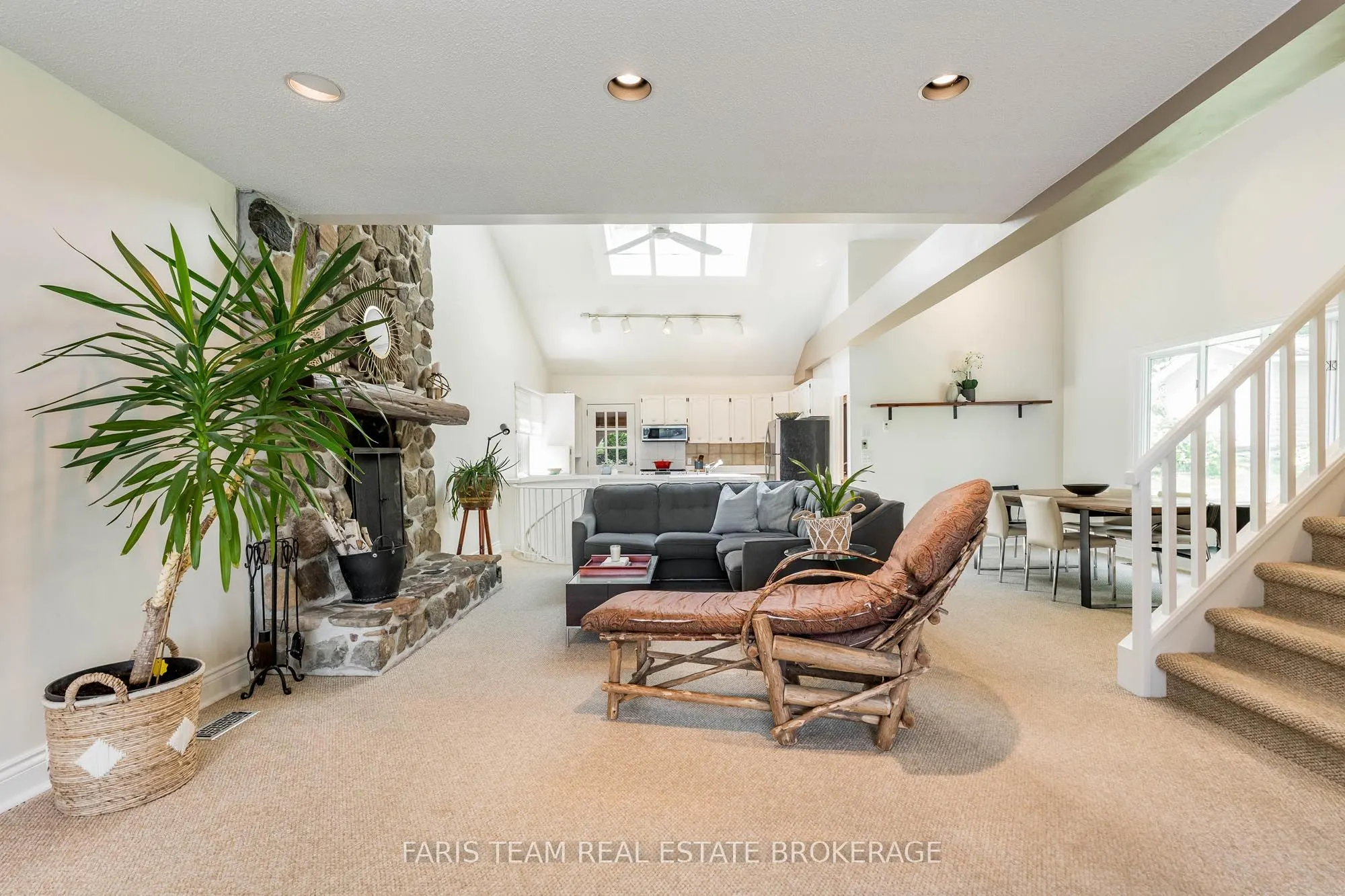 127 Shoreline Drive